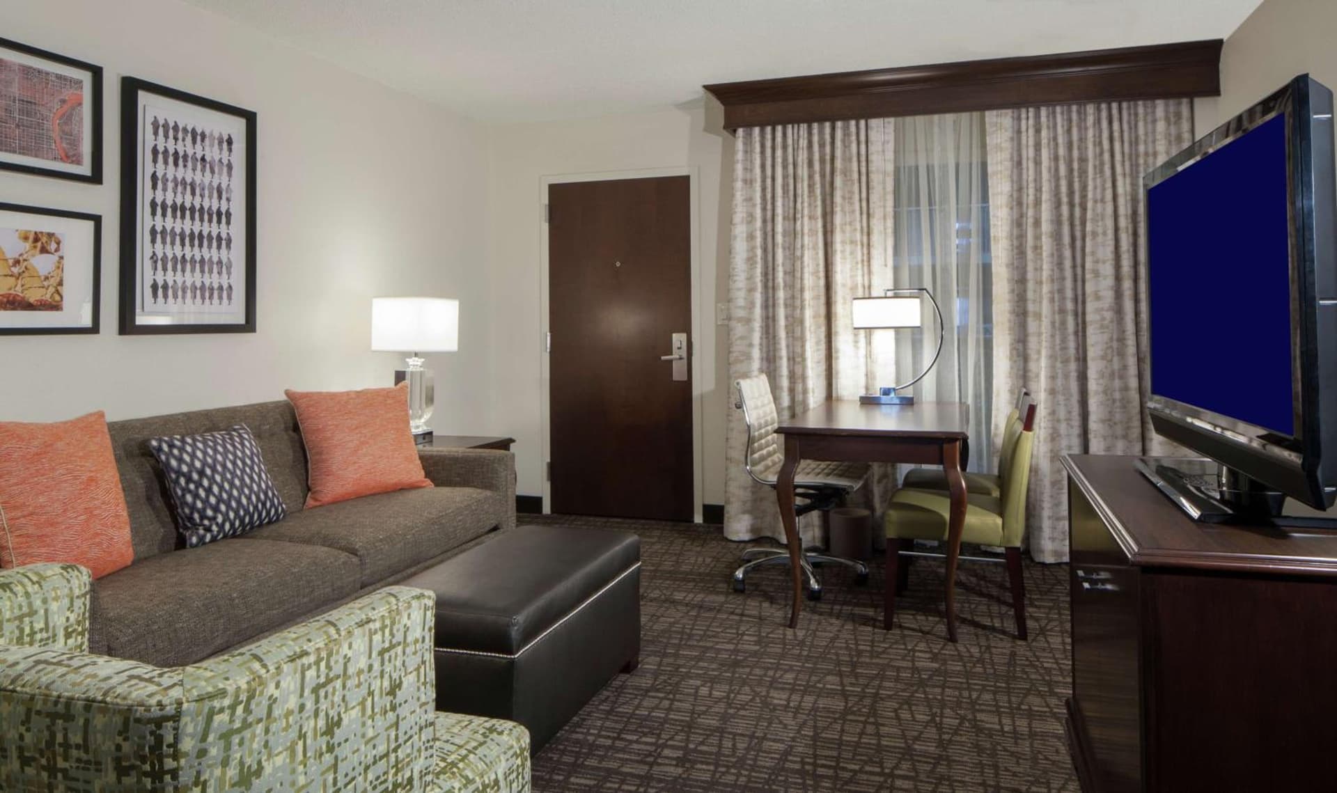 Embassy Suites by Hilton Philadelphia Airport gallery photo in Philadelphia, PA — image 60