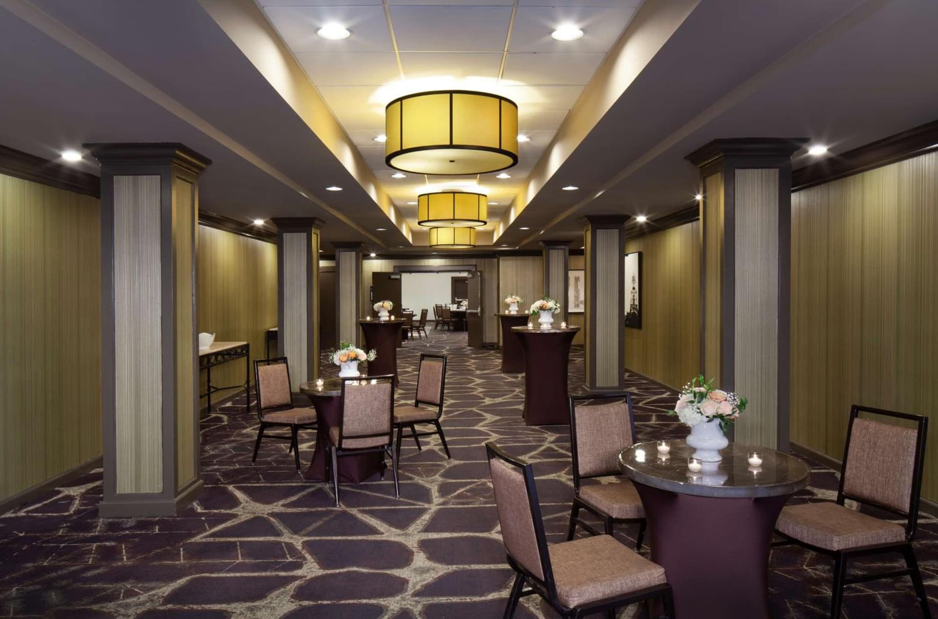 Embassy Suites by Hilton Philadelphia Airport gallery photo in Philadelphia, PA — image 47