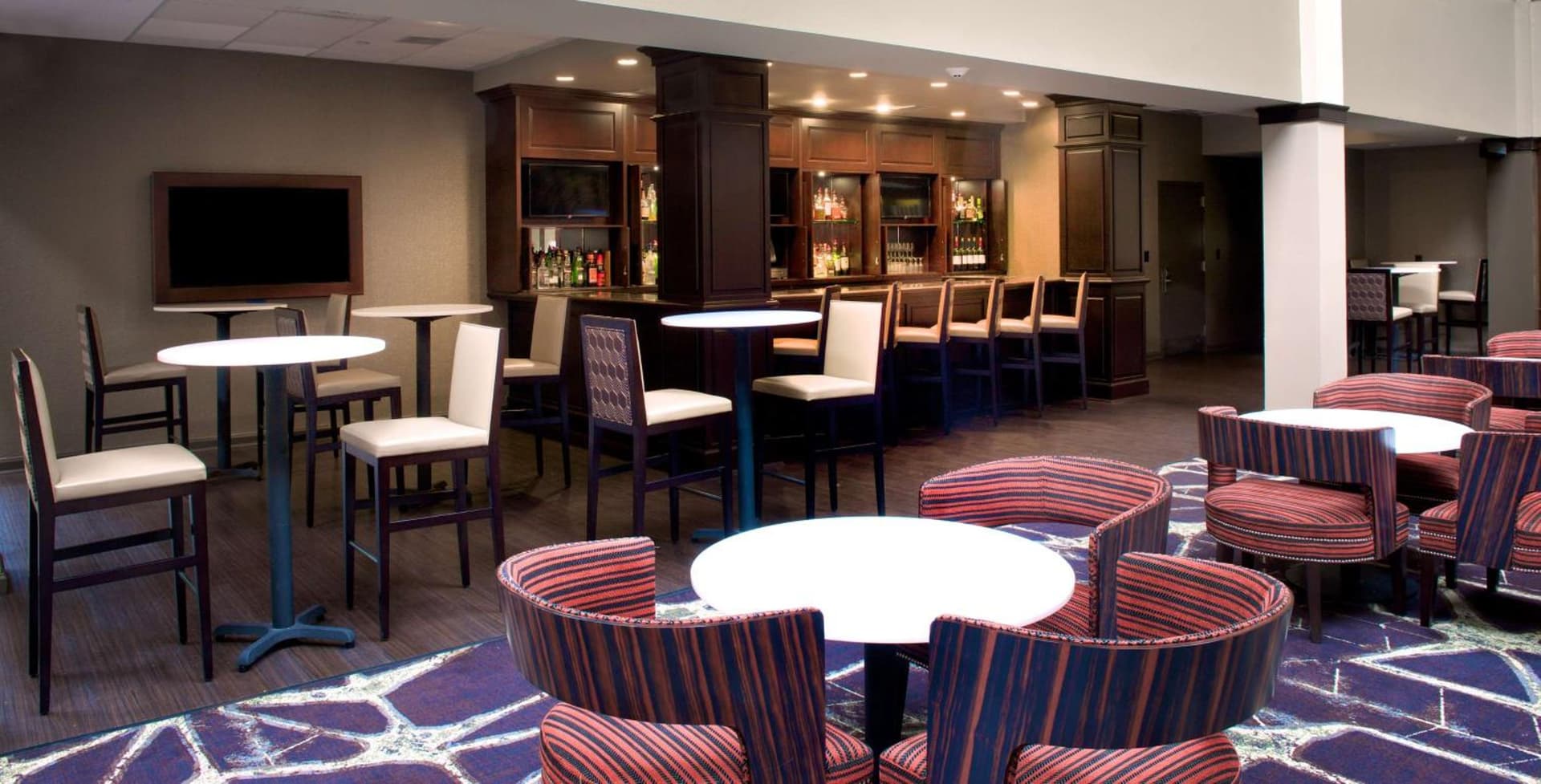 Embassy Suites by Hilton Philadelphia Airport gallery photo in Philadelphia, PA — image 56