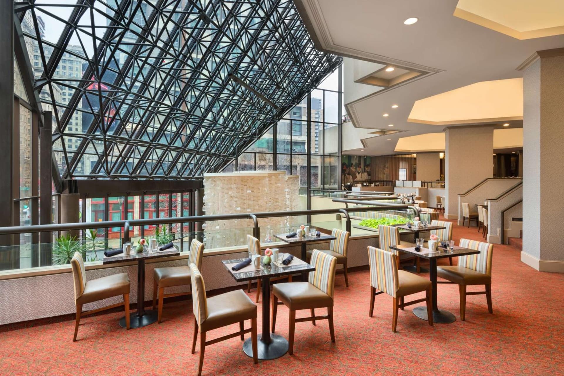 DoubleTree by Hilton Hotel Philadelphia Center City gallery photo in Philadelphia, PA — image 57
