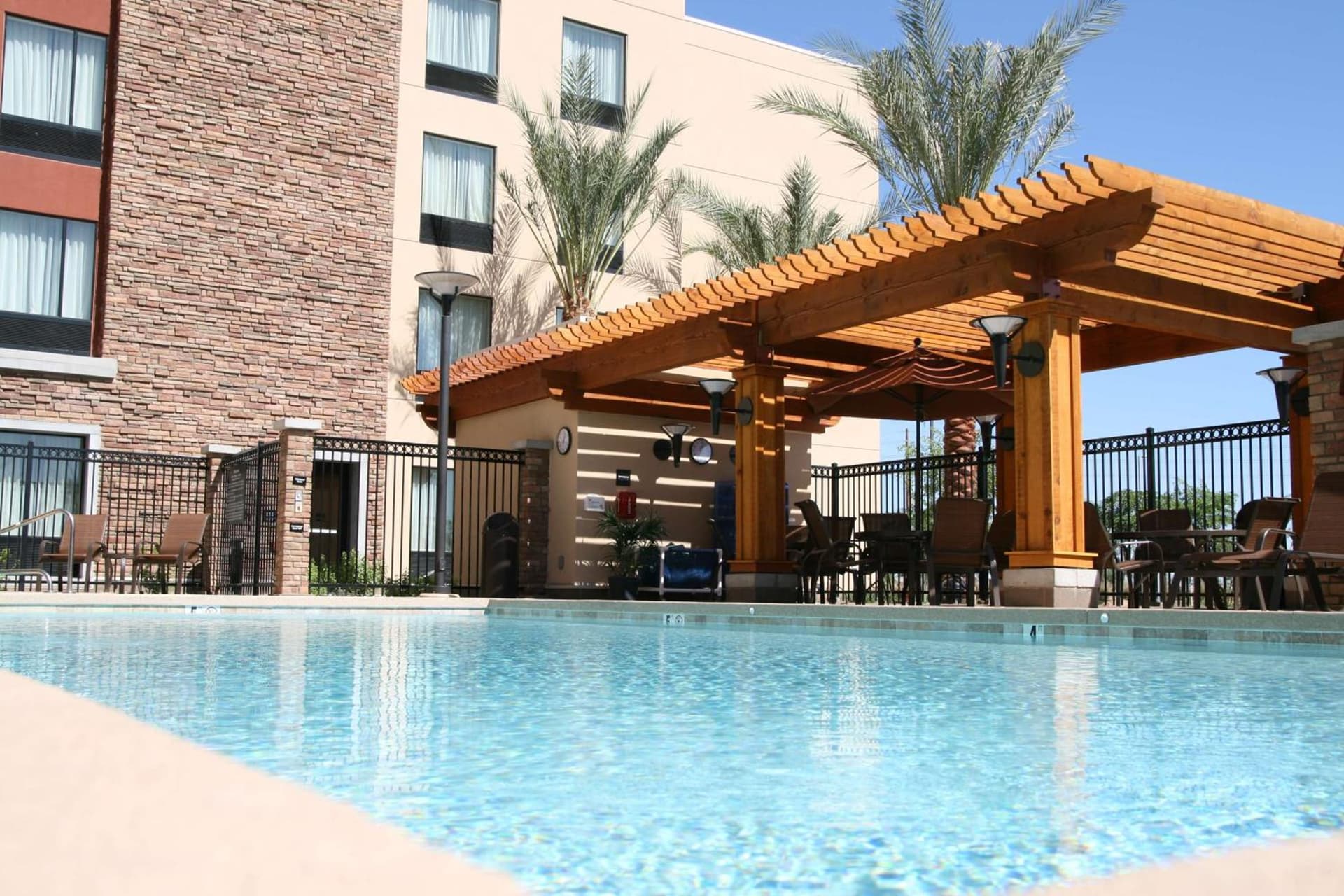Hampton Inn & Suites Phoenix Chandler Fashion Center gallery photo in Chandler, AZ — image 13