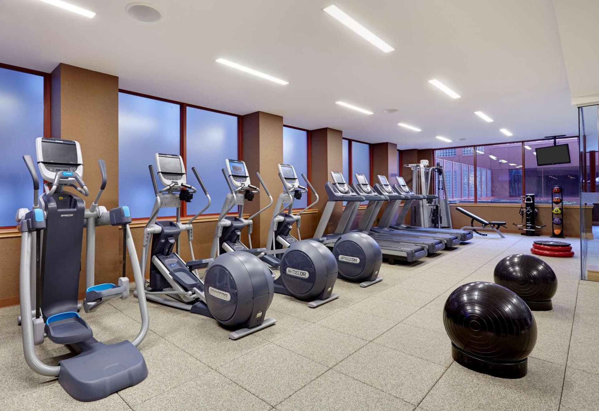 DoubleTree by Hilton Hotel Philadelphia Center City property views in Philadelphia, PA — gallery photo 3
