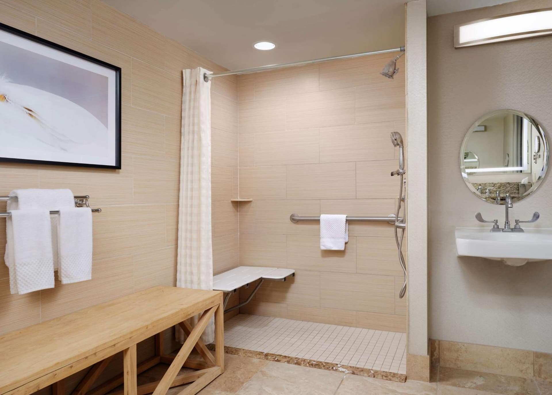 DoubleTree by Hilton Hotel Philadelphia Center City gallery photo in Philadelphia, PA — image 5