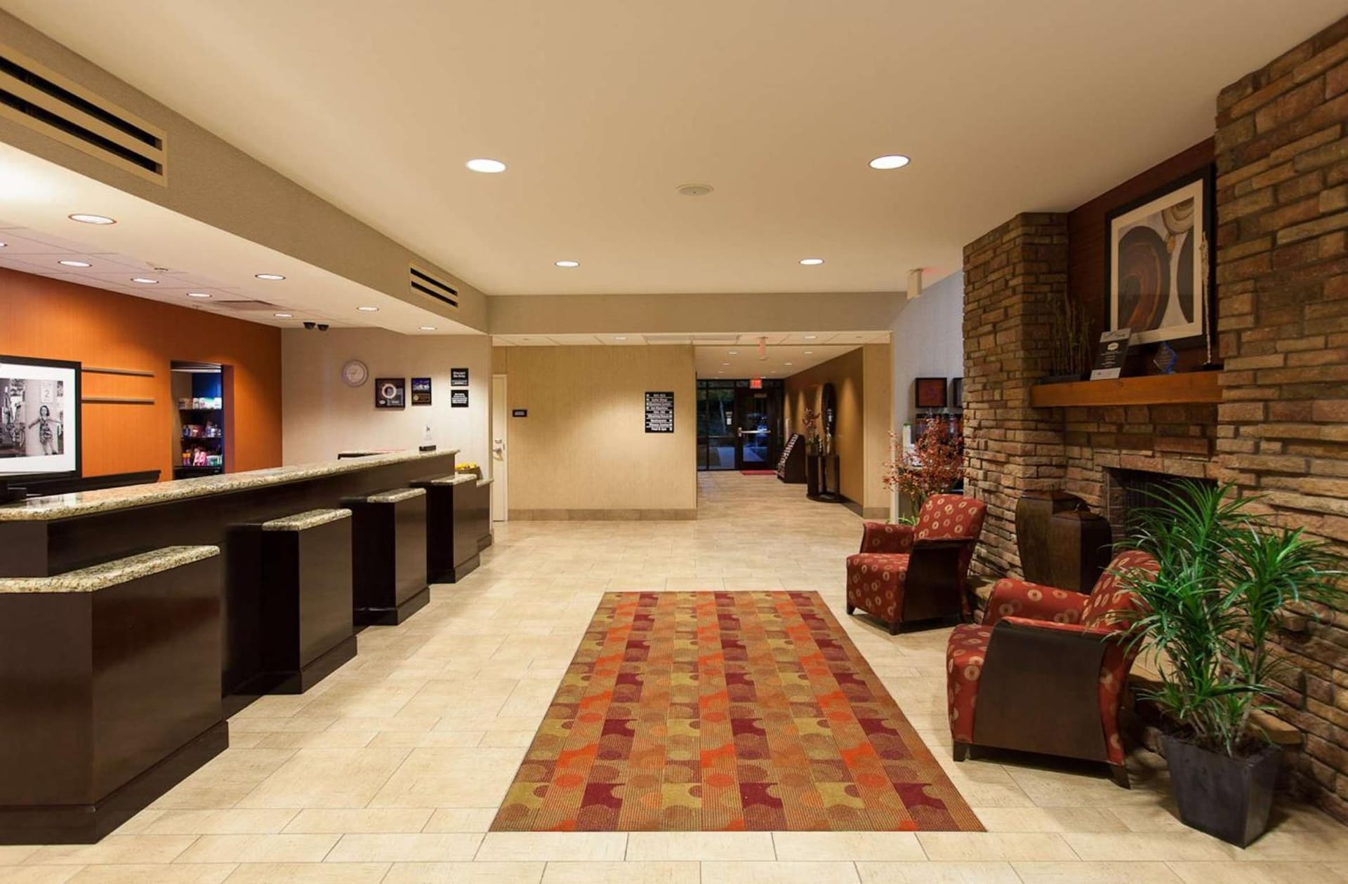 Hampton Inn & Suites Phoenix Chandler Fashion Center gallery photo in Chandler, AZ — image 7