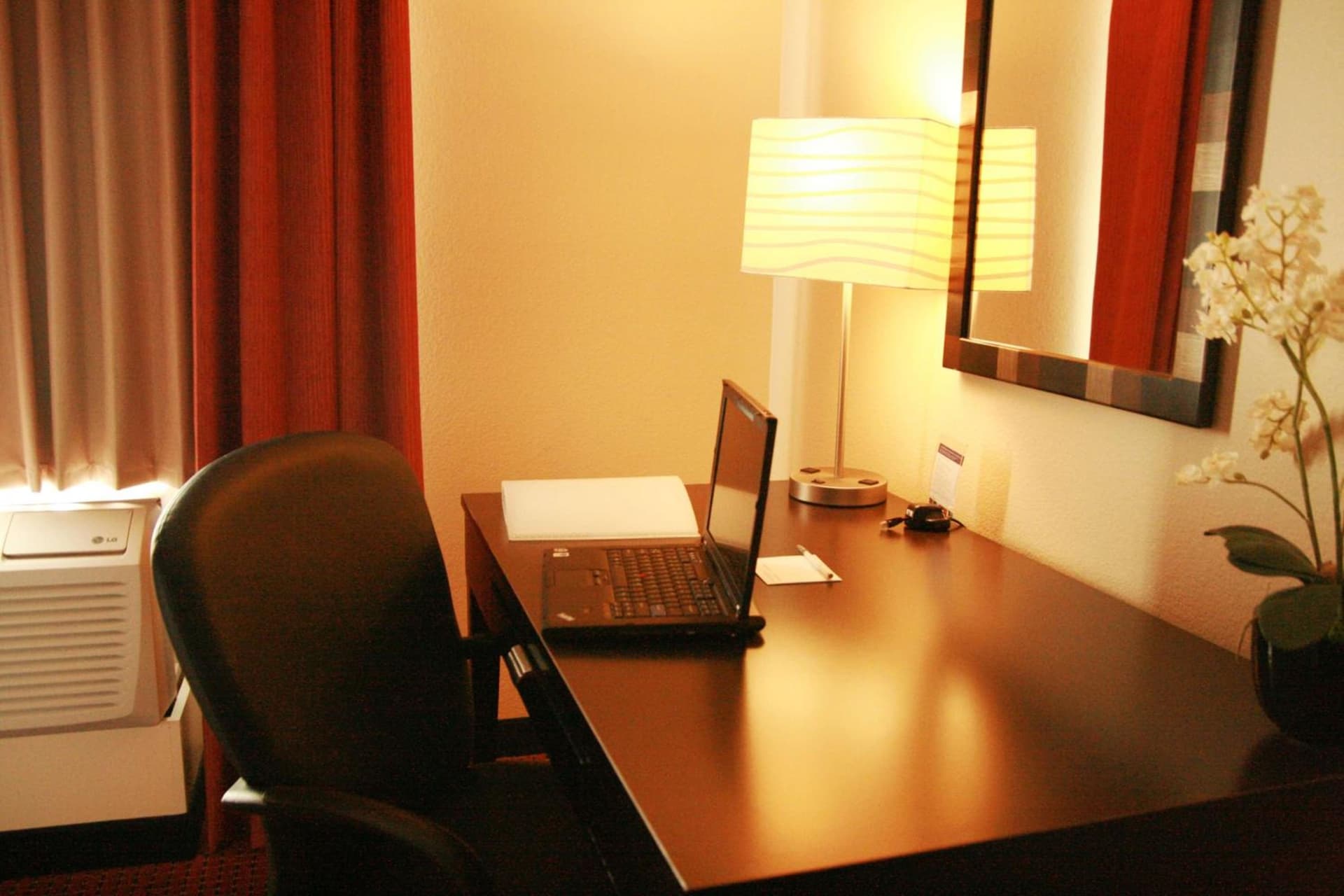 Hampton Inn & Suites Phoenix Chandler Fashion Center gallery photo in Chandler, AZ — image 6