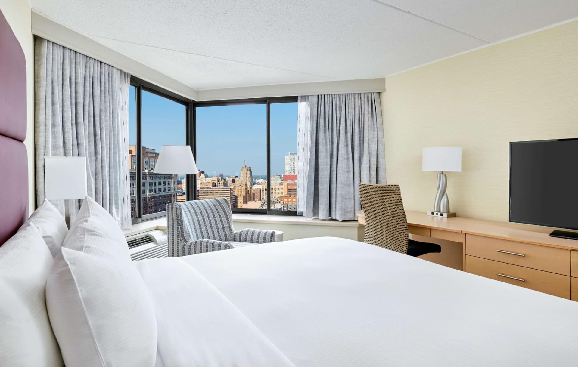 DoubleTree by Hilton Hotel Philadelphia Center City gallery photo in Philadelphia, PA — image 52