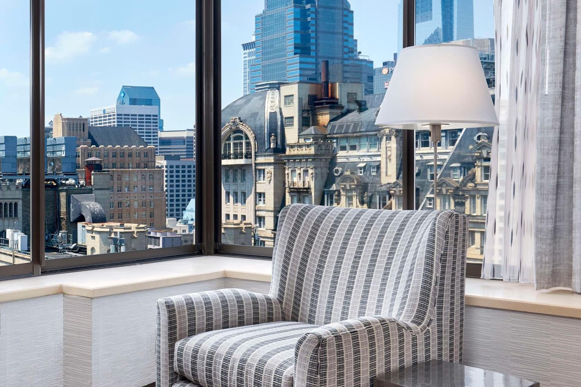 DoubleTree by Hilton Hotel Philadelphia Center City gallery photo in Philadelphia, PA — image 6