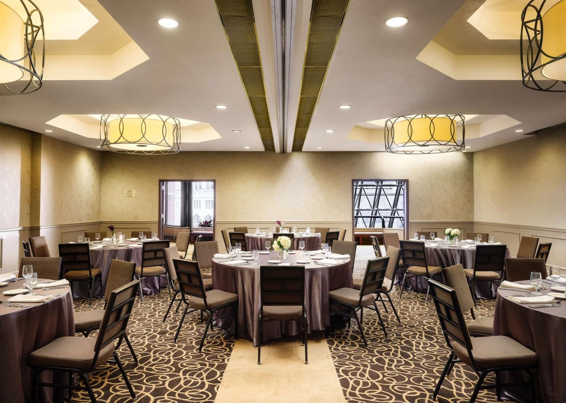 DoubleTree by Hilton Hotel Philadelphia Center City gallery photo in Philadelphia, PA — image 55