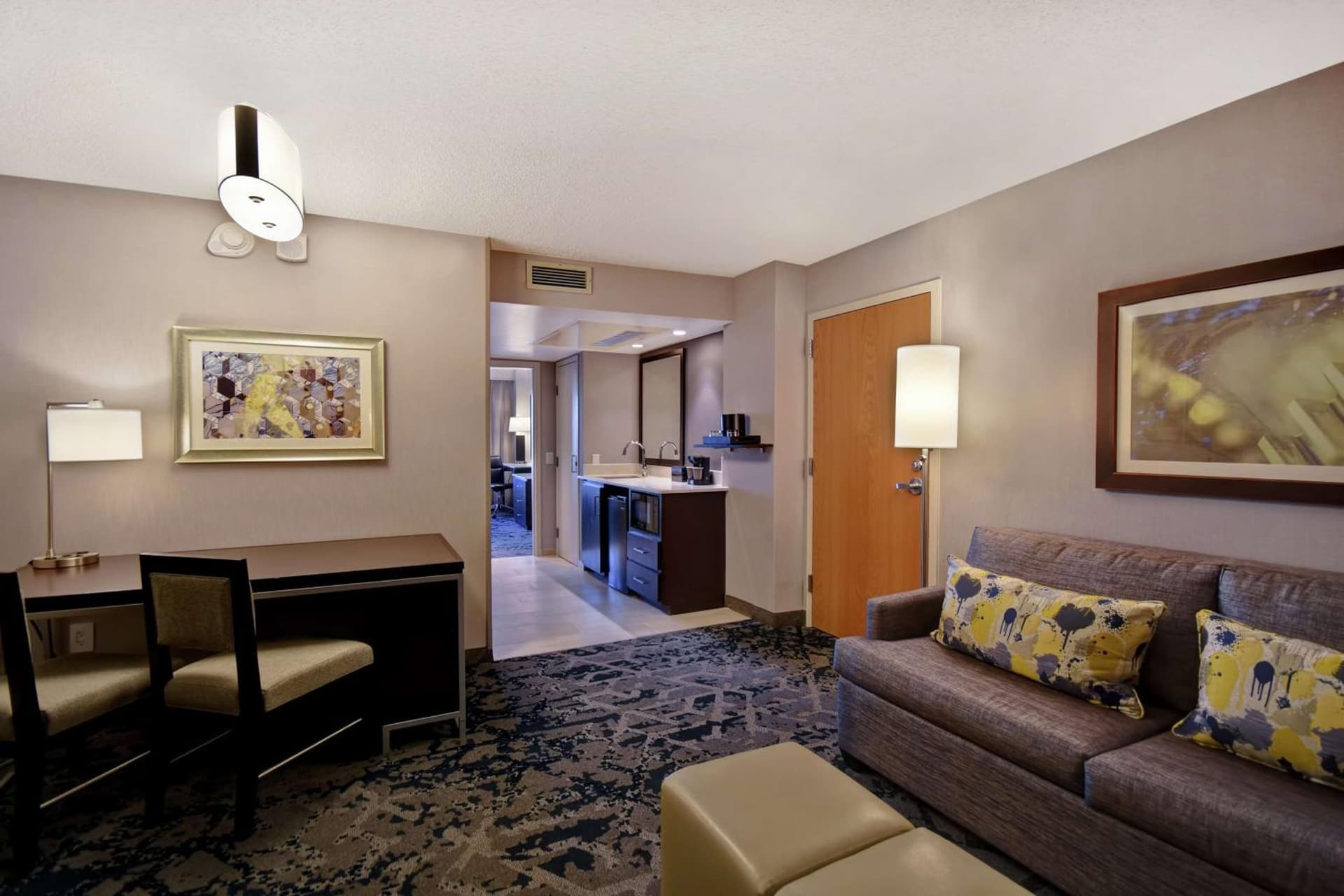 Embassy Suites by Hilton Raleigh Durham Research Triangle gallery photo in Cary, NC — image 61