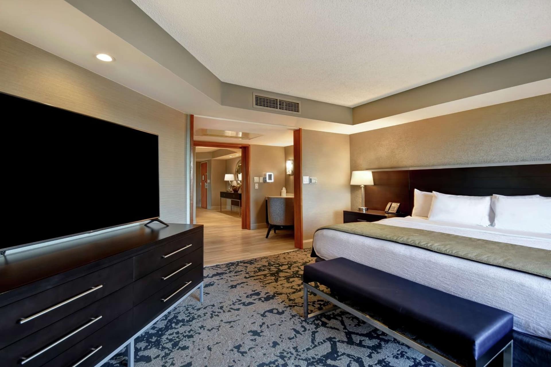 Embassy Suites by Hilton Raleigh Durham Research Triangle gallery photo in Cary, NC — image 23