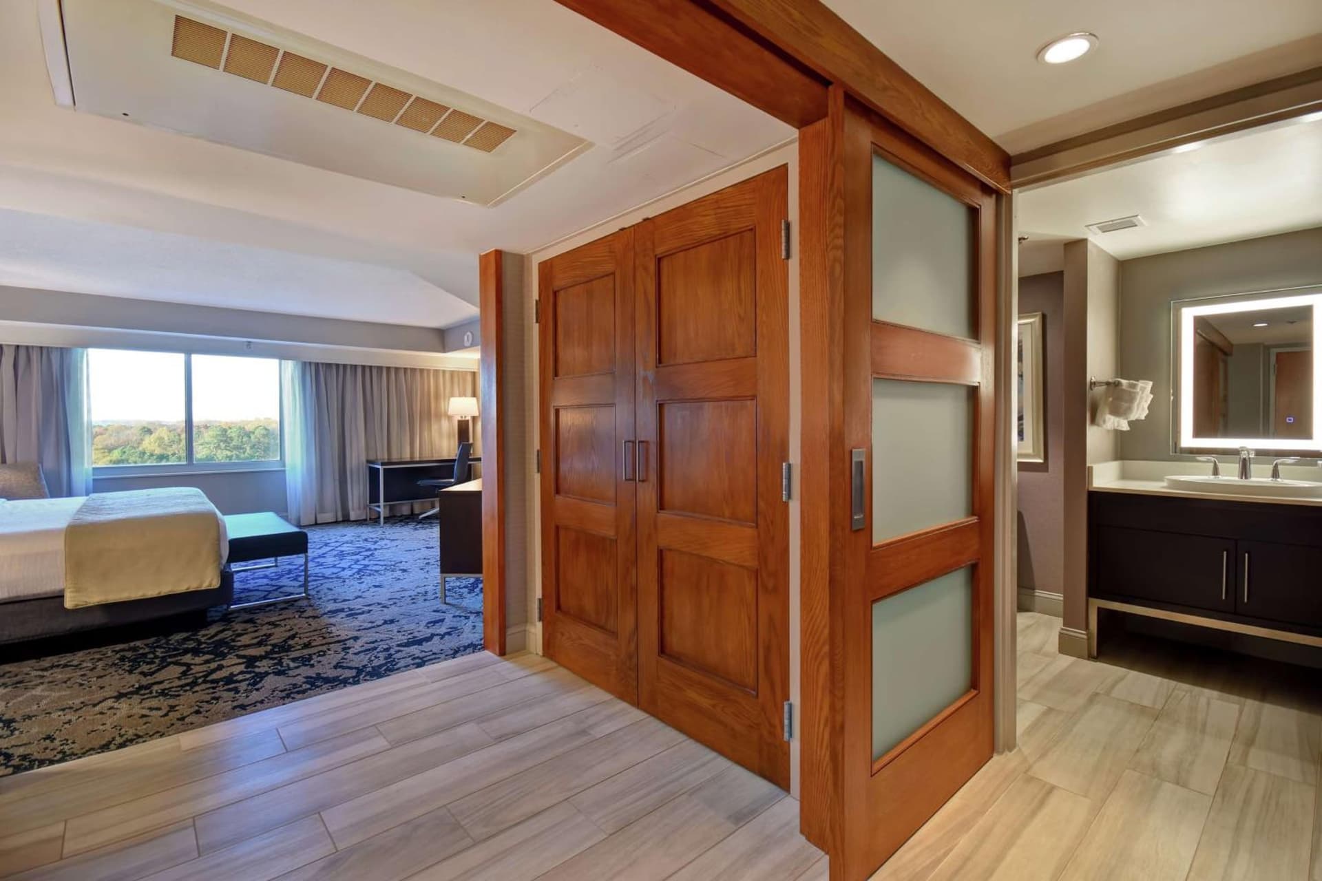 Embassy Suites by Hilton Raleigh Durham Research Triangle gallery photo in Cary, NC — image 39