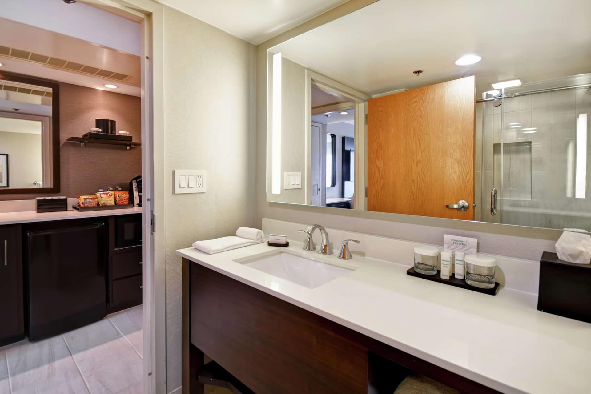 Embassy Suites by Hilton Raleigh Durham Research Triangle gallery photo in Cary, NC — image 80