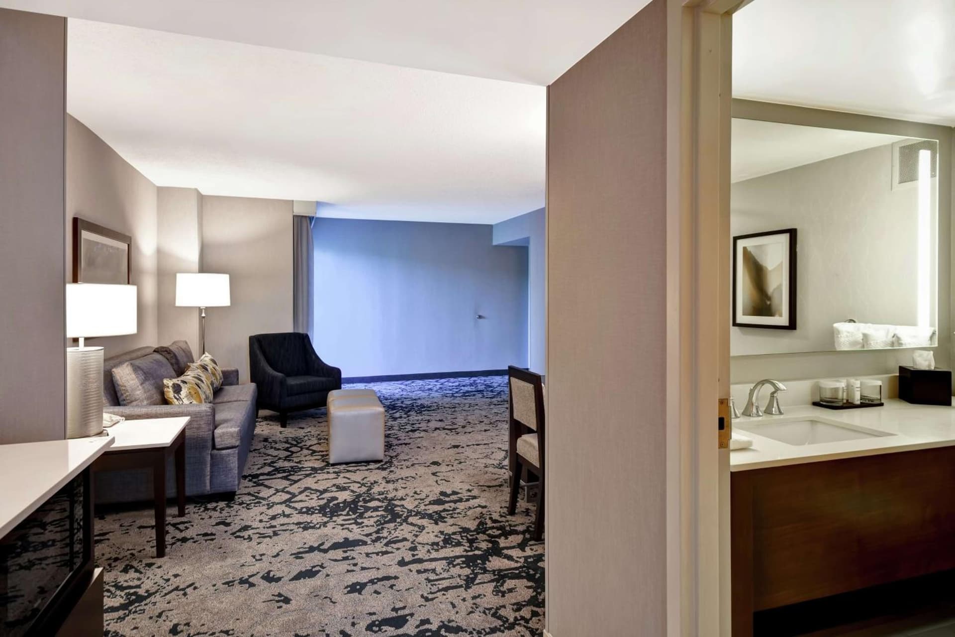 Embassy Suites by Hilton Raleigh Durham Research Triangle gallery photo in Cary, NC — image 46