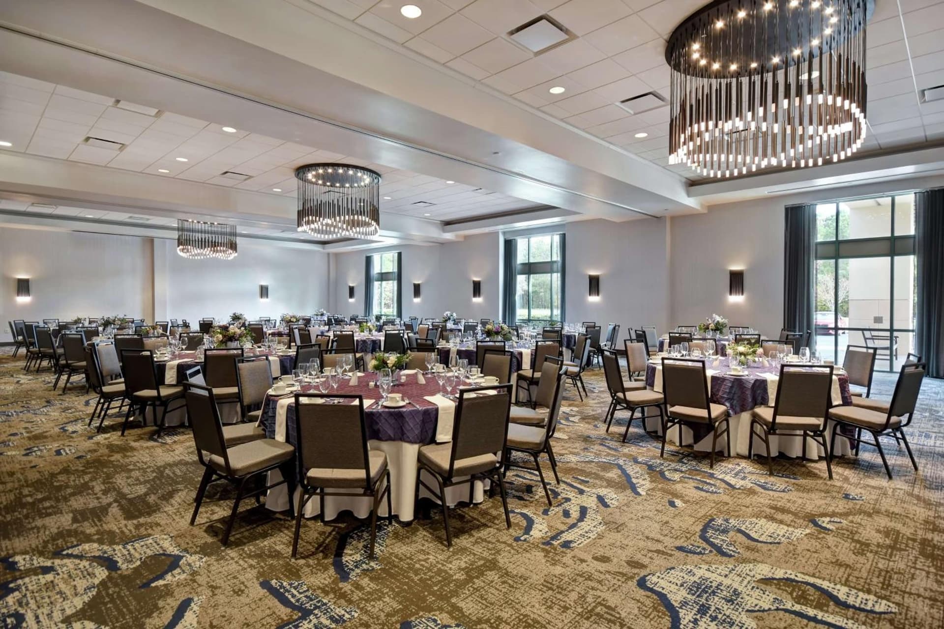Embassy Suites by Hilton Raleigh Durham Research Triangle gallery photo in Cary, NC — image 102