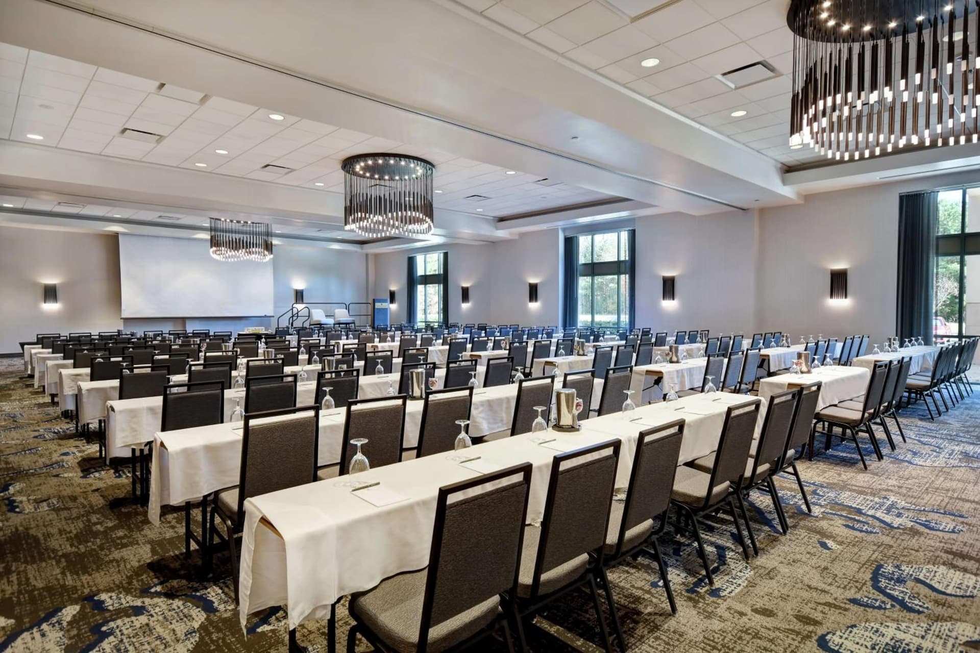 Embassy Suites by Hilton Raleigh Durham Research Triangle gallery photo in Cary, NC — image 83