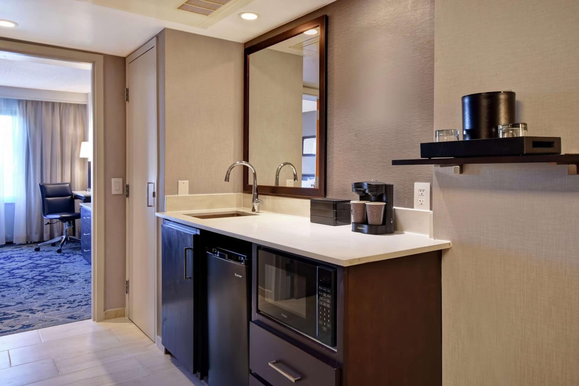 Embassy Suites by Hilton Raleigh Durham Research Triangle gallery photo in Cary, NC — image 6