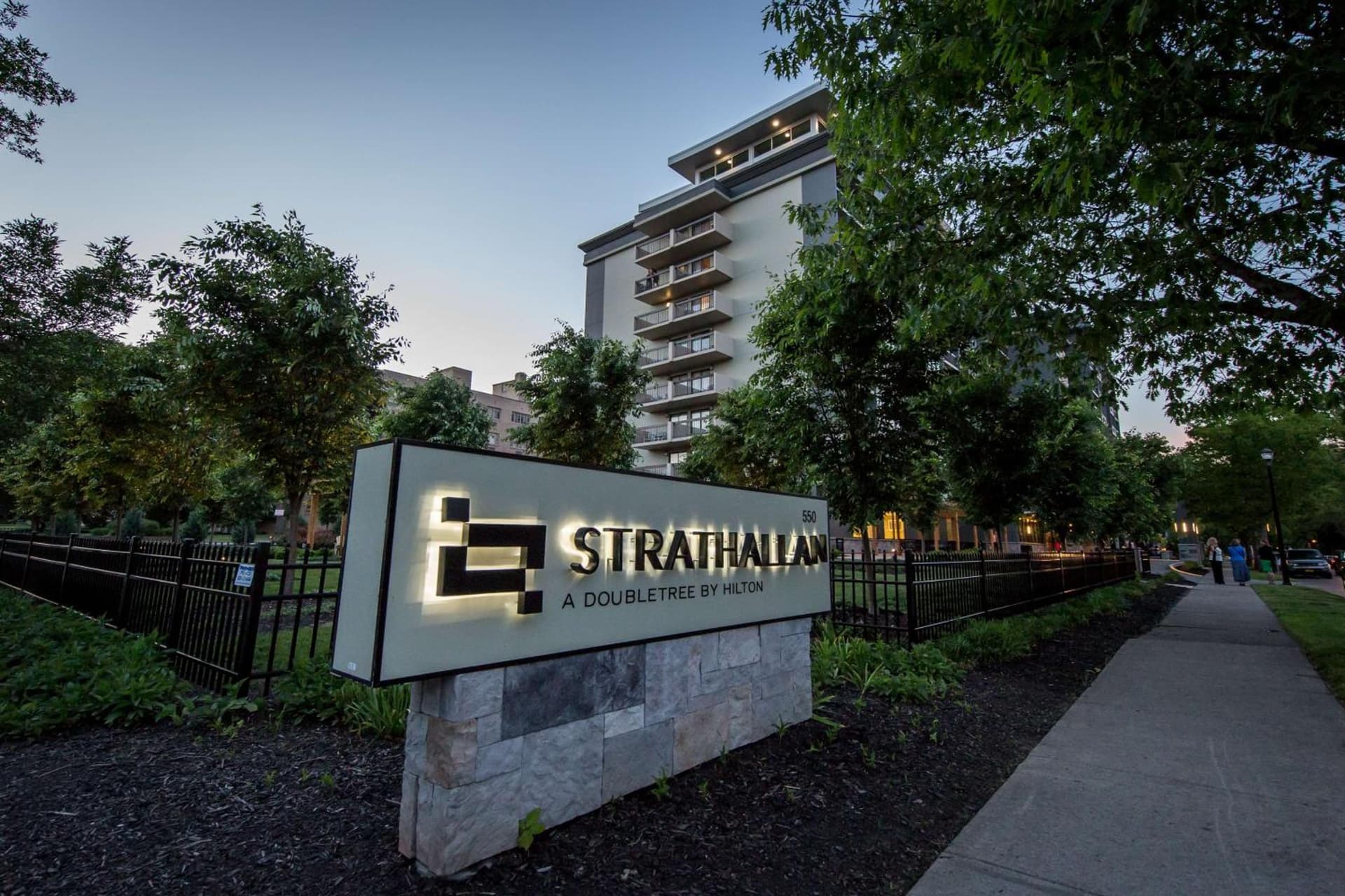 The Strathallan Rochester Hotel & Spa, Tapestry by Hilton interior in Rochester, NY — gallery photo 2