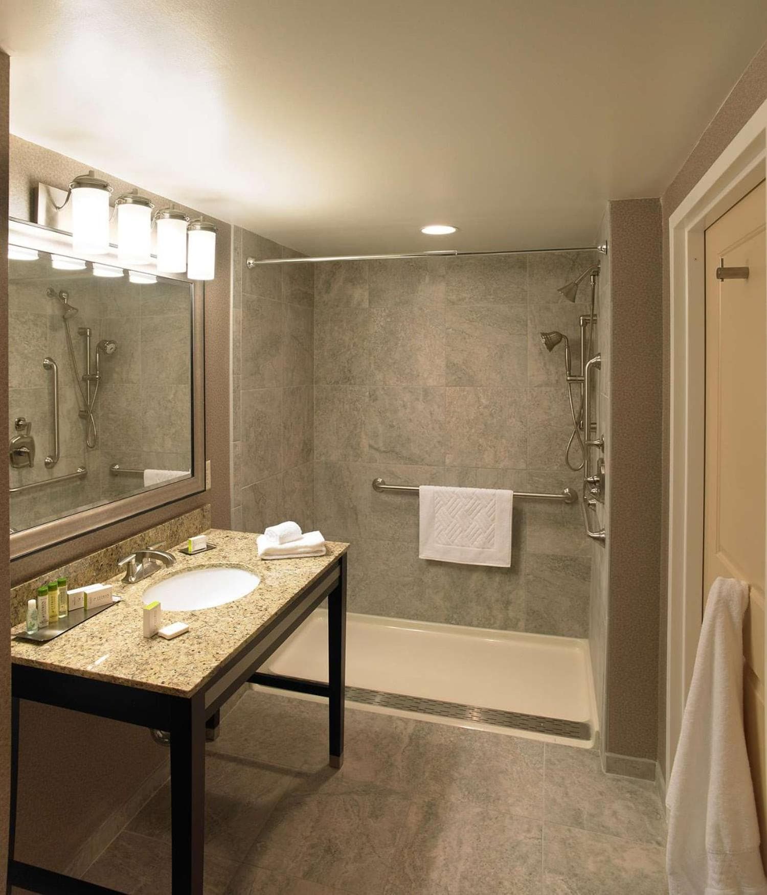 The Strathallan Rochester Hotel & Spa, Tapestry by Hilton gallery photo in Rochester, NY — image 44