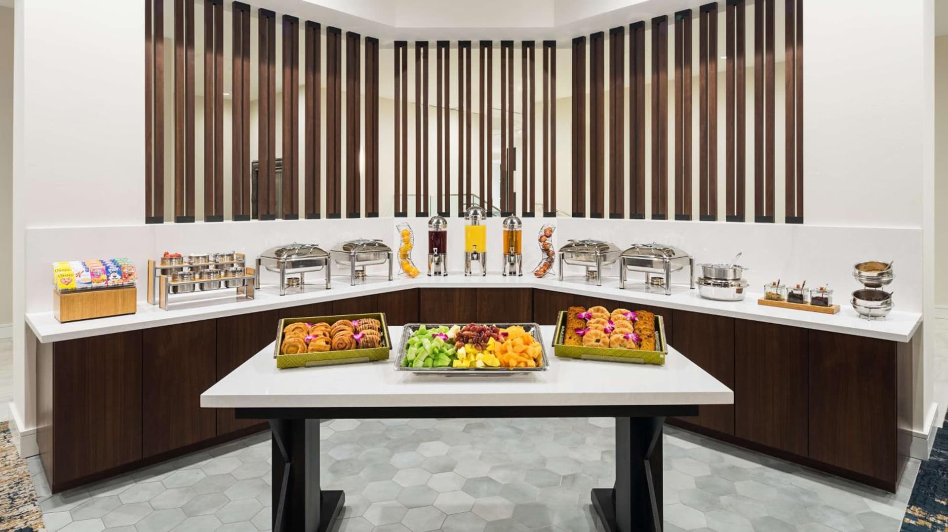 DoubleTree by Hilton San Diego Del Mar gallery photo in San Diego, CA — image 14