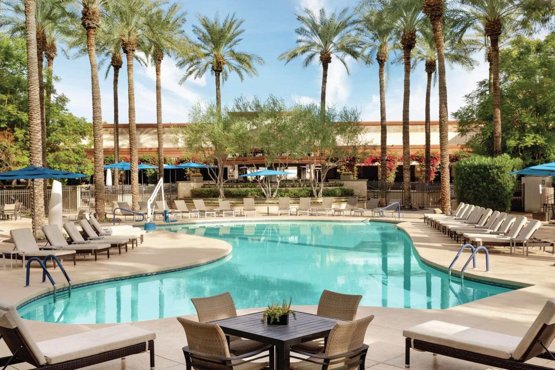 Hilton Scottsdale Resort & Villas interior in Scottsdale, AZ — gallery photo 2