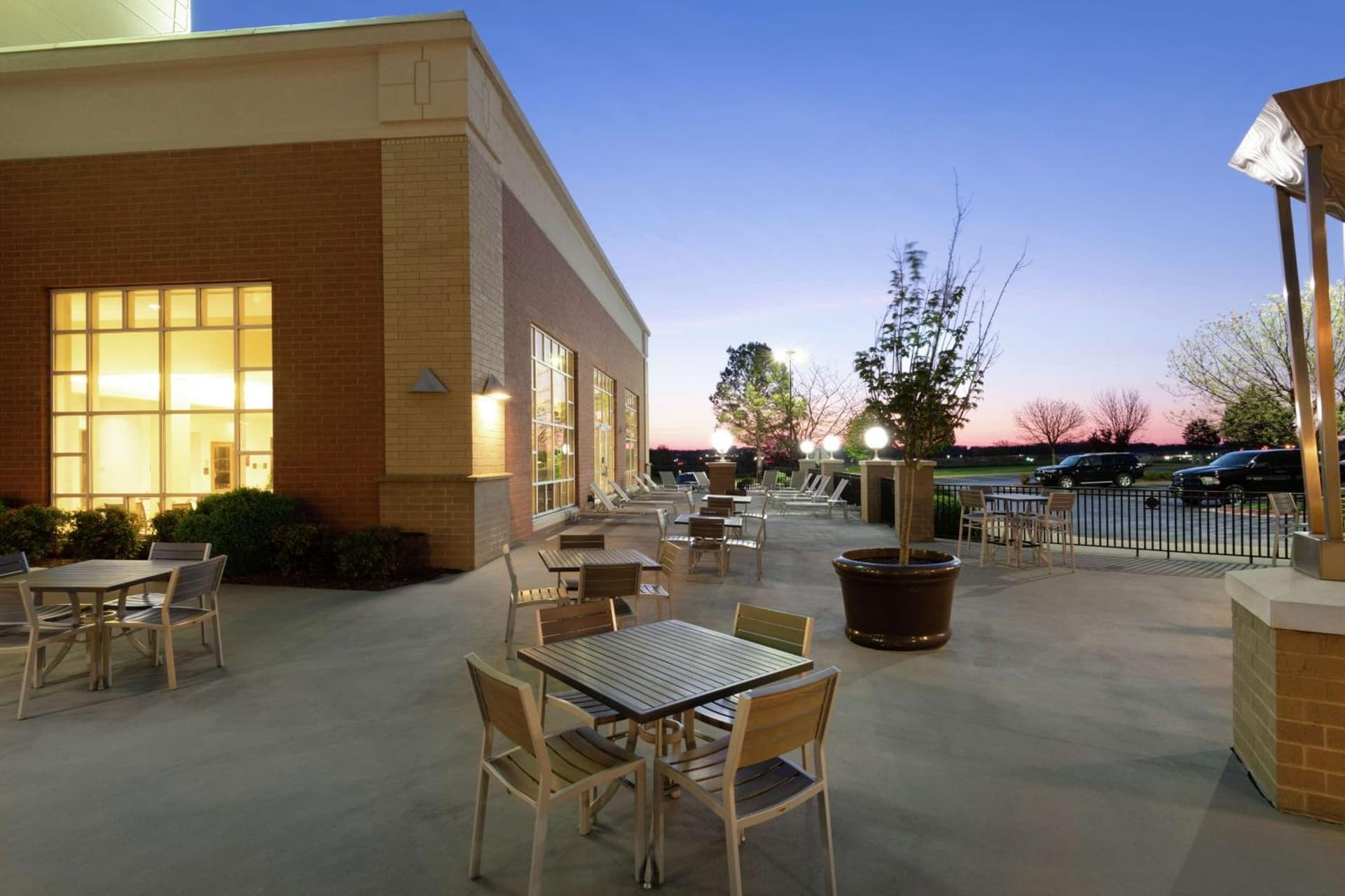 Embassy Suites Northwest Arkansas - Hotel, Spa & Convention Center gallery photo in Rogers, AR — image 30