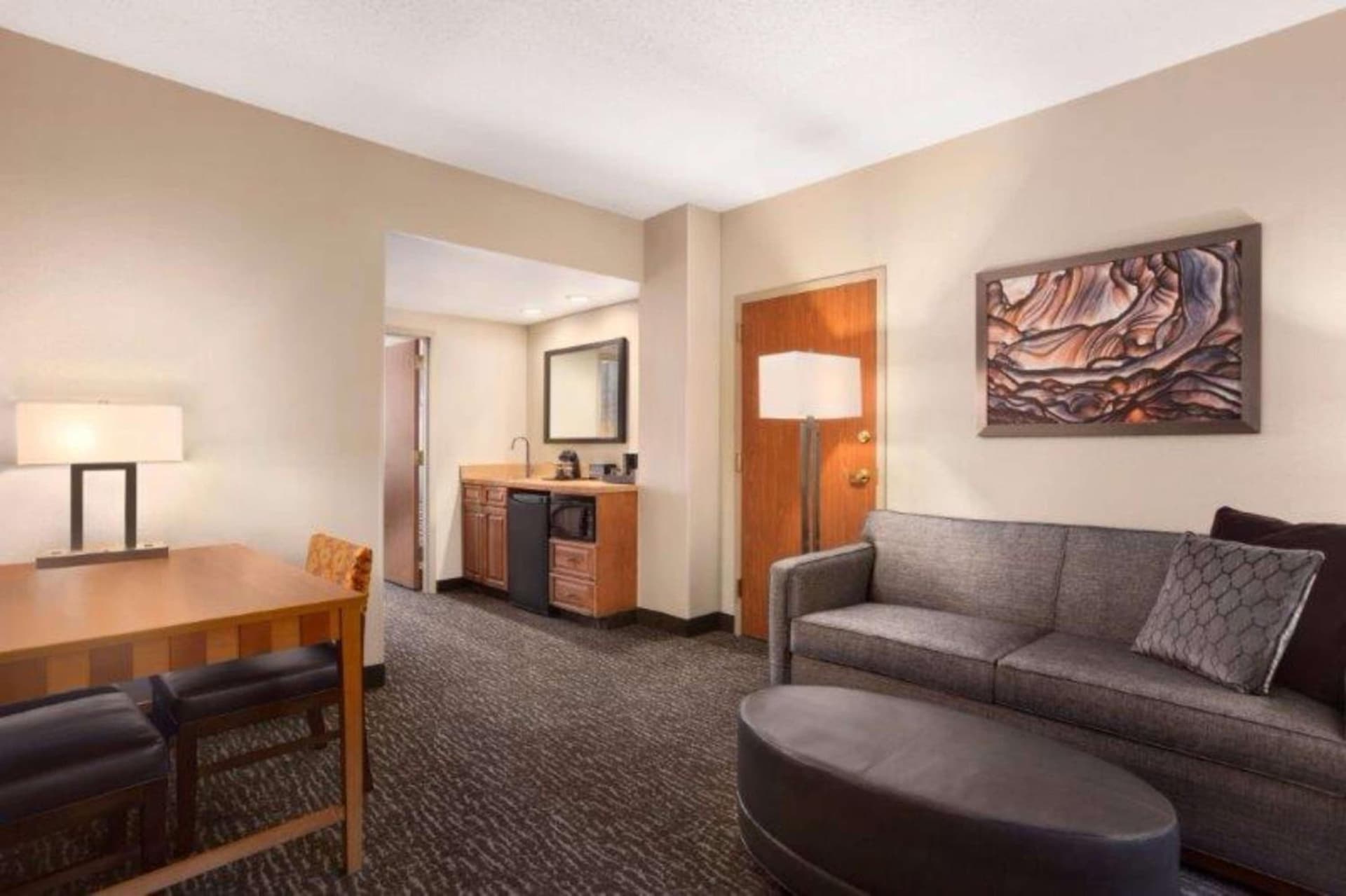 Embassy Suites Northwest Arkansas - Hotel, Spa & Convention Center gallery photo in Rogers, AR — image 67