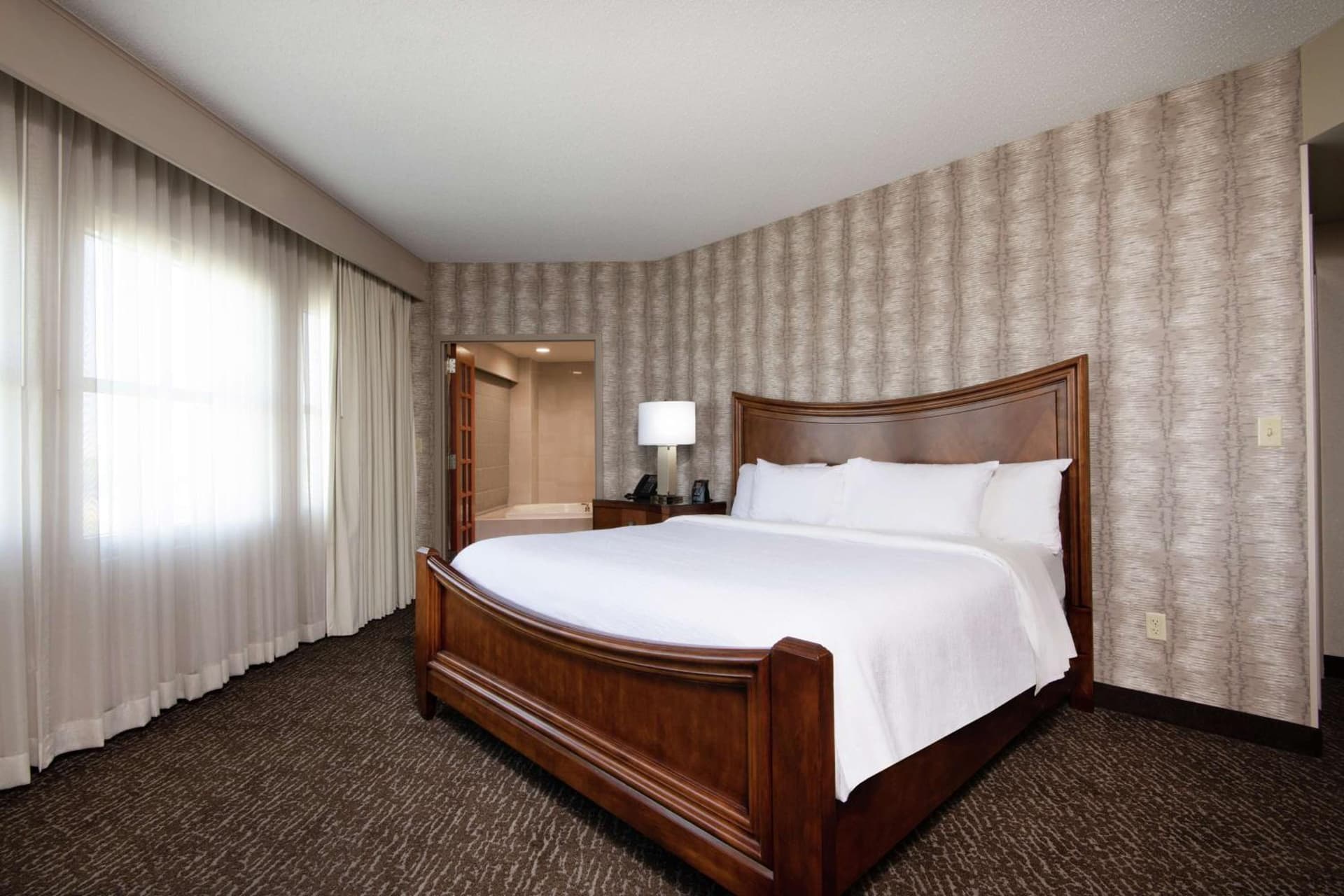 Embassy Suites Northwest Arkansas - Hotel, Spa & Convention Center property views in Rogers, AR — gallery photo 3