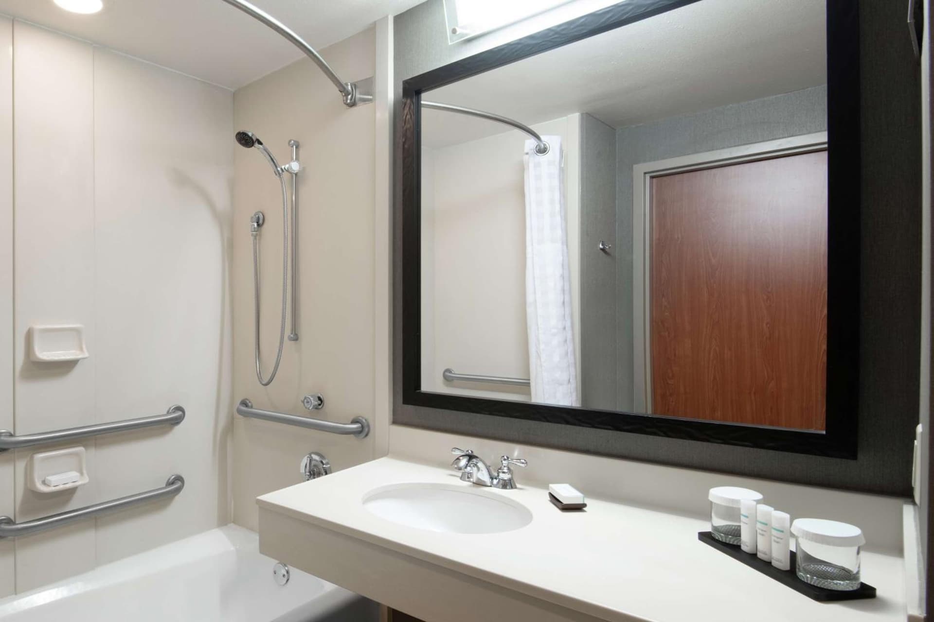 Embassy Suites Northwest Arkansas - Hotel, Spa & Convention Center gallery photo in Rogers, AR — image 6