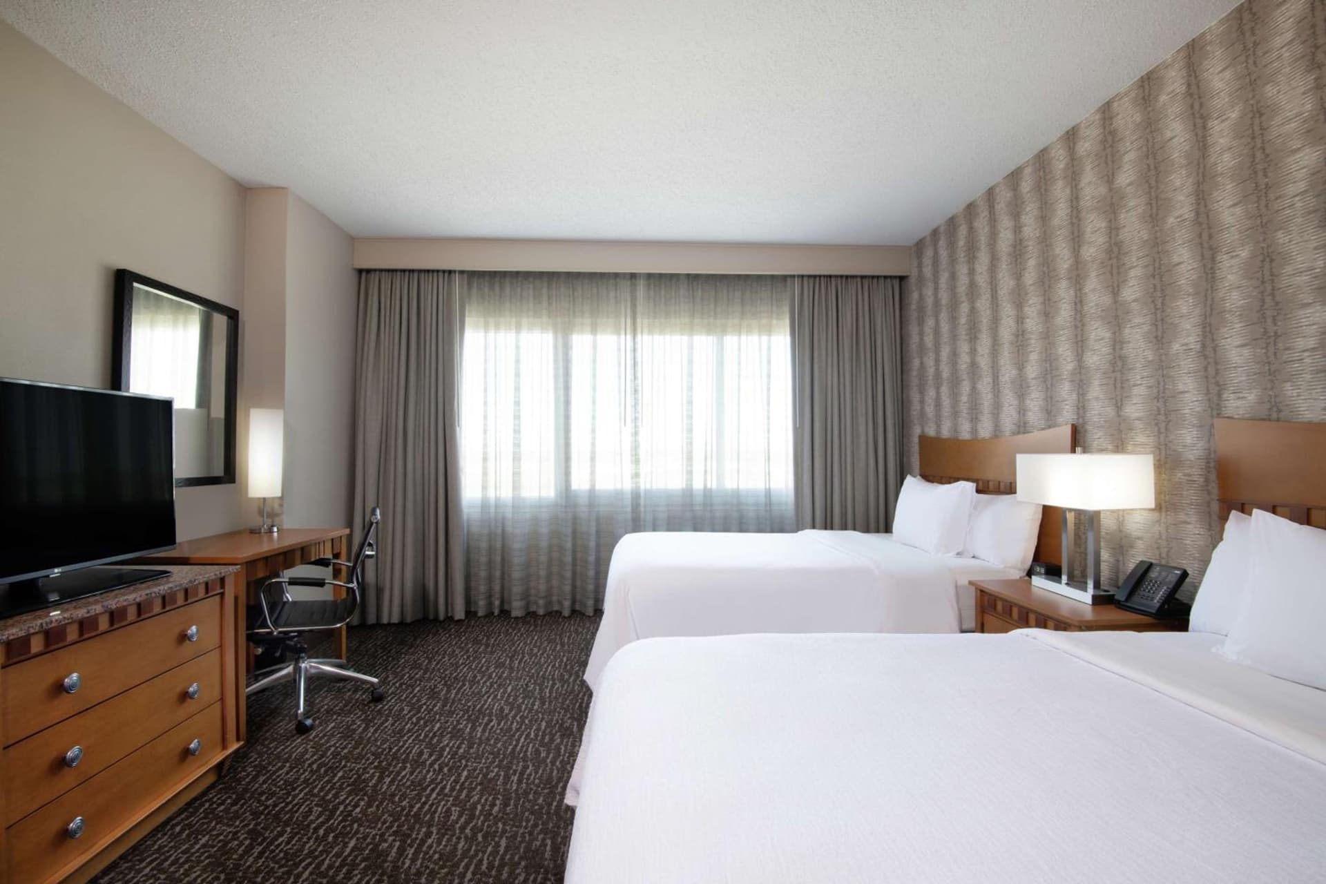 Embassy Suites Northwest Arkansas - Hotel, Spa & Convention Center gallery photo in Rogers, AR — image 39
