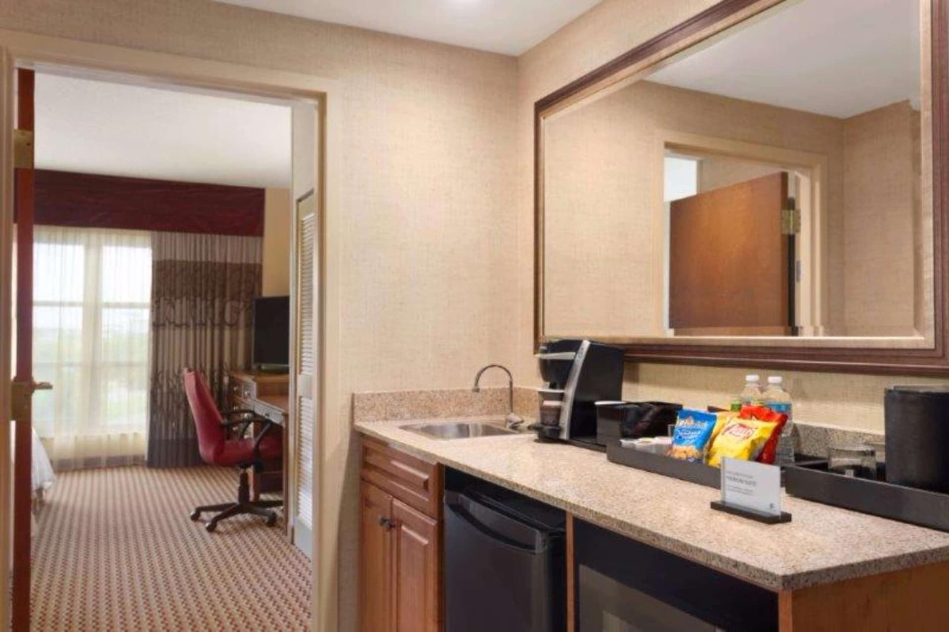 Embassy Suites Northwest Arkansas - Hotel, Spa & Convention Center gallery photo in Rogers, AR — image 12
