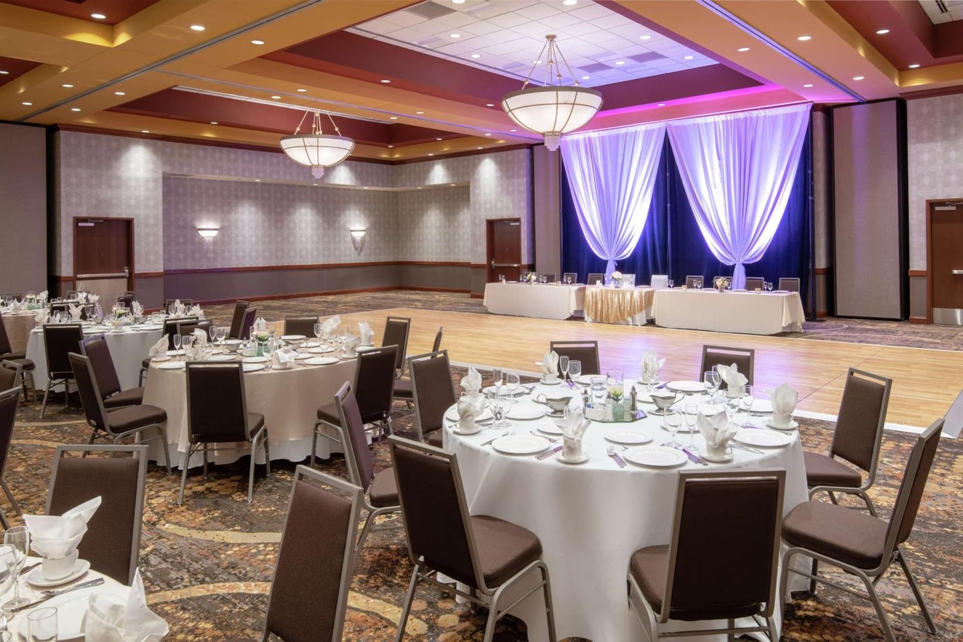 Embassy Suites Northwest Arkansas - Hotel, Spa & Convention Center gallery photo in Rogers, AR — image 19