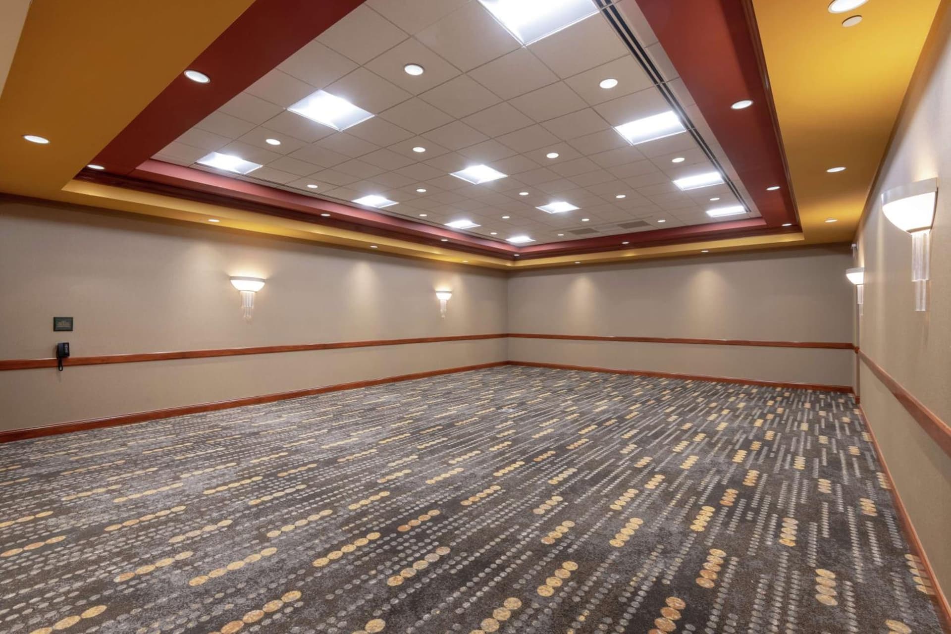 Embassy Suites Northwest Arkansas - Hotel, Spa & Convention Center gallery photo in Rogers, AR — image 59