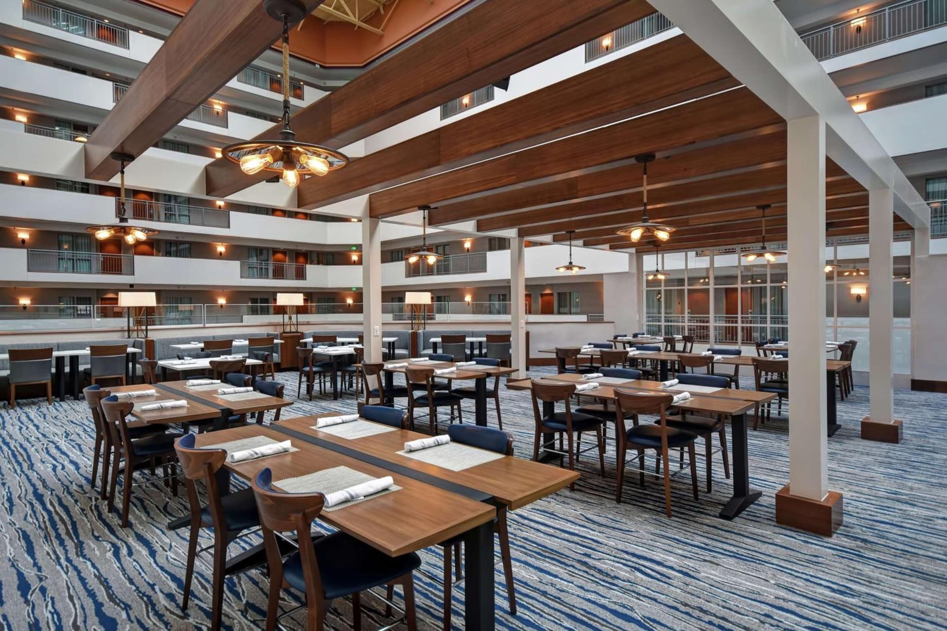 Embassy Suites by Hilton Omaha Downtown Old Market gallery photo in Omaha, NE — image 42