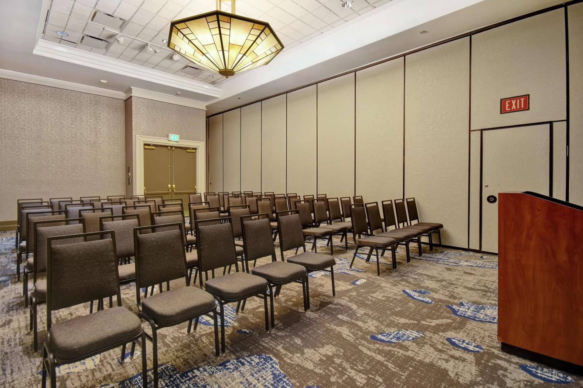 Embassy Suites by Hilton Omaha Downtown Old Market gallery photo in Omaha, NE — image 19