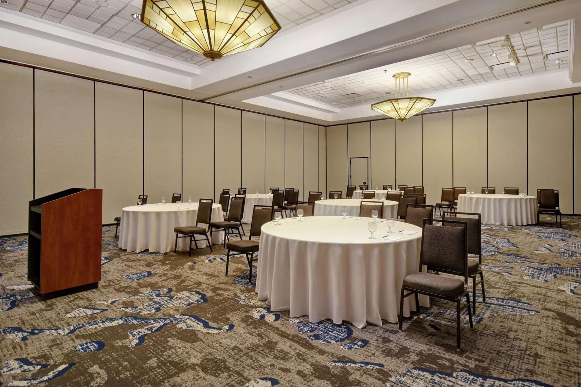 Embassy Suites by Hilton Omaha Downtown Old Market gallery photo in Omaha, NE — image 25