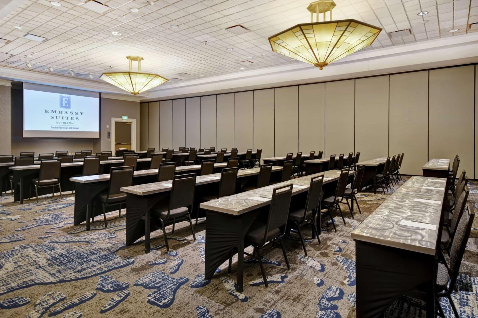 Embassy Suites by Hilton Omaha Downtown Old Market gallery photo in Omaha, NE — image 8