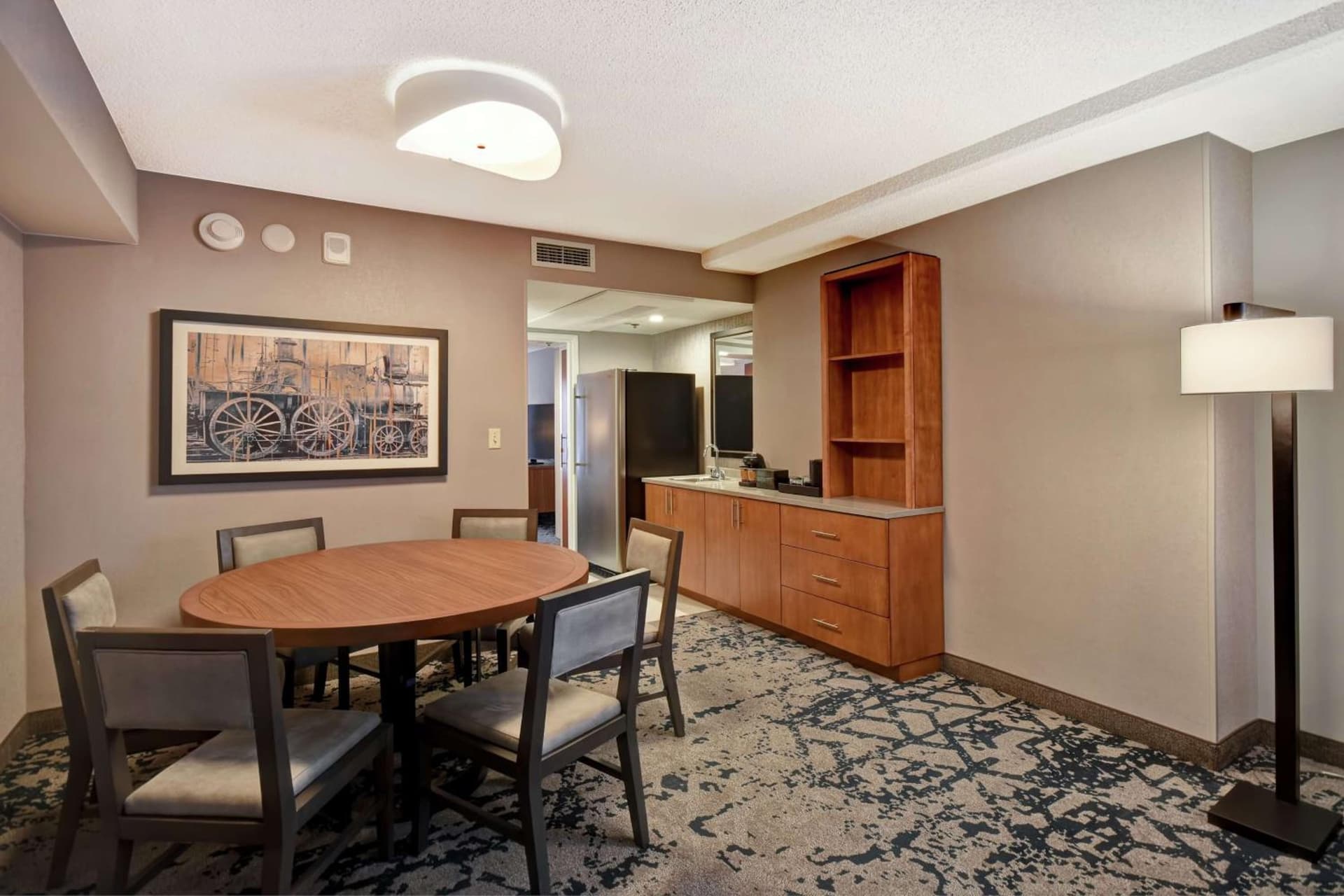 Embassy Suites by Hilton Omaha Downtown Old Market gallery photo in Omaha, NE — image 43