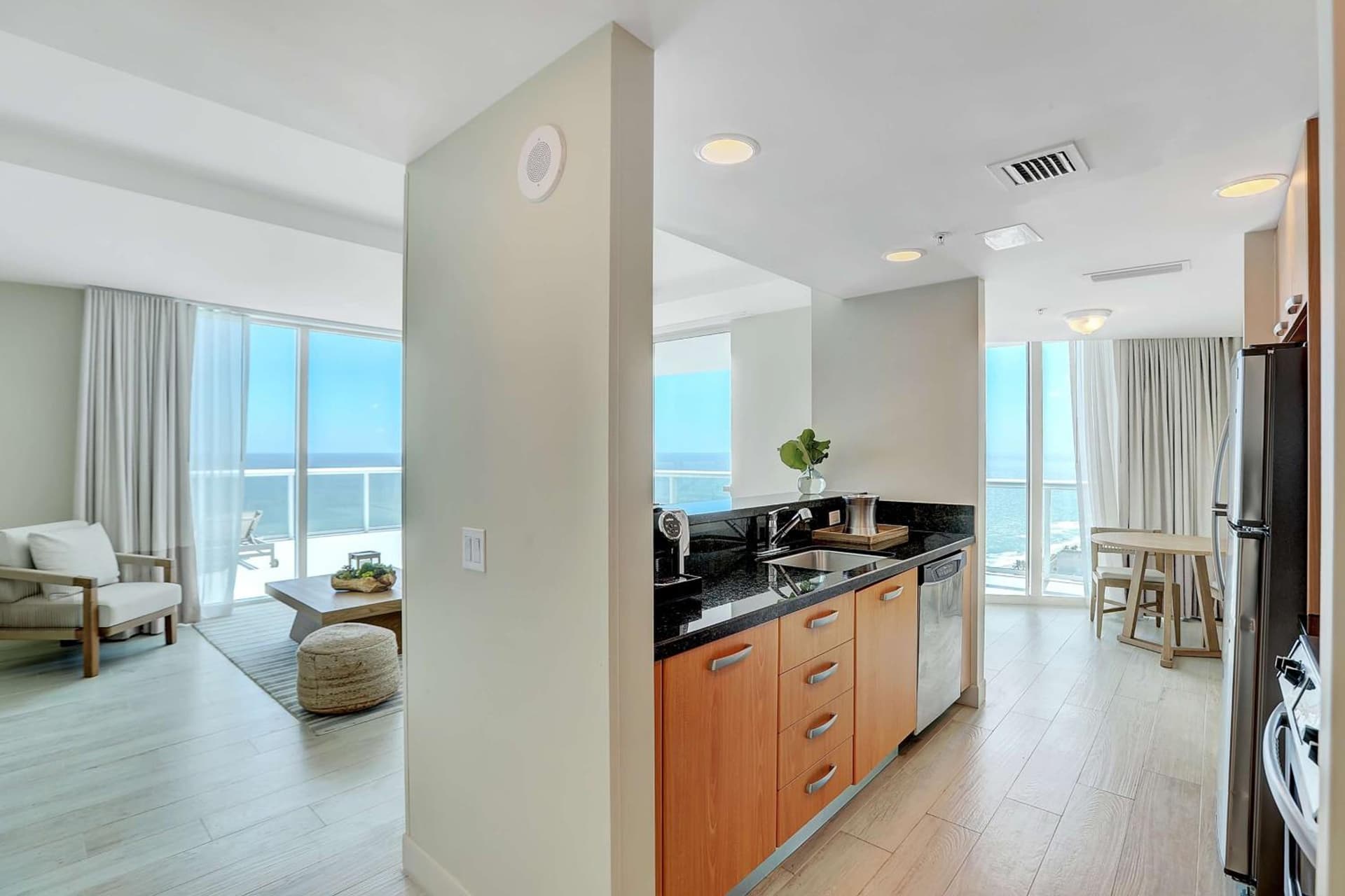 Beach House Fort Lauderdale, A Hilton Resort gallery photo in Fort Lauderdale, FL — image 21