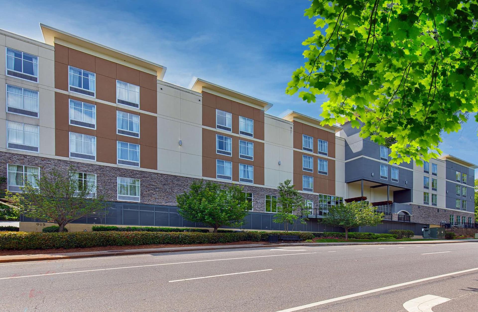 Homewood Suites by Hilton Atlanta Perimeter Center interior in Atlanta, GA — gallery photo 2