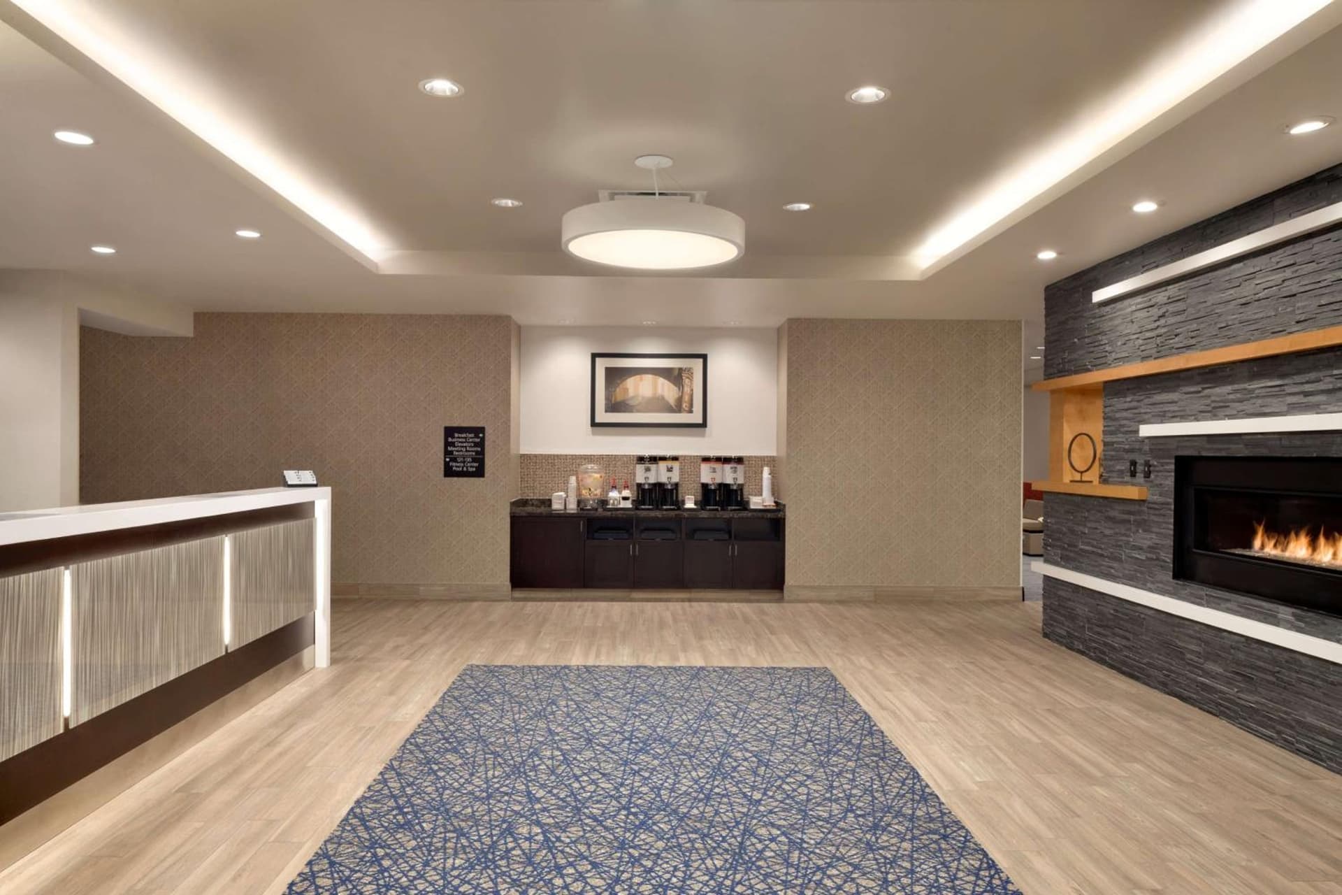 Hampton Inn & Suites Rosemont Chicago O'Hare property views in Rosemont, IL — gallery photo 3