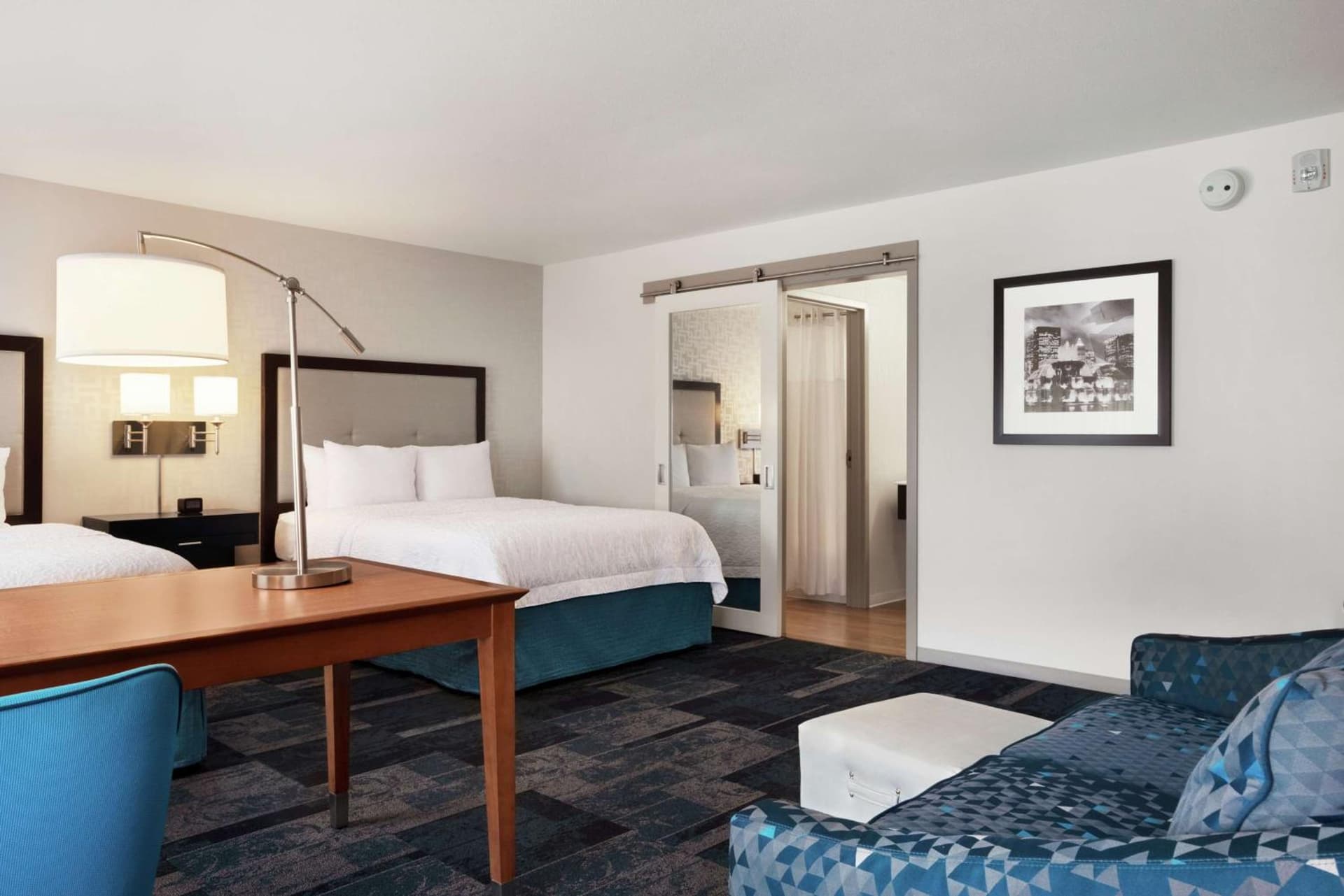 Hampton Inn & Suites Rosemont Chicago O'Hare gallery photo in Rosemont, IL — image 24