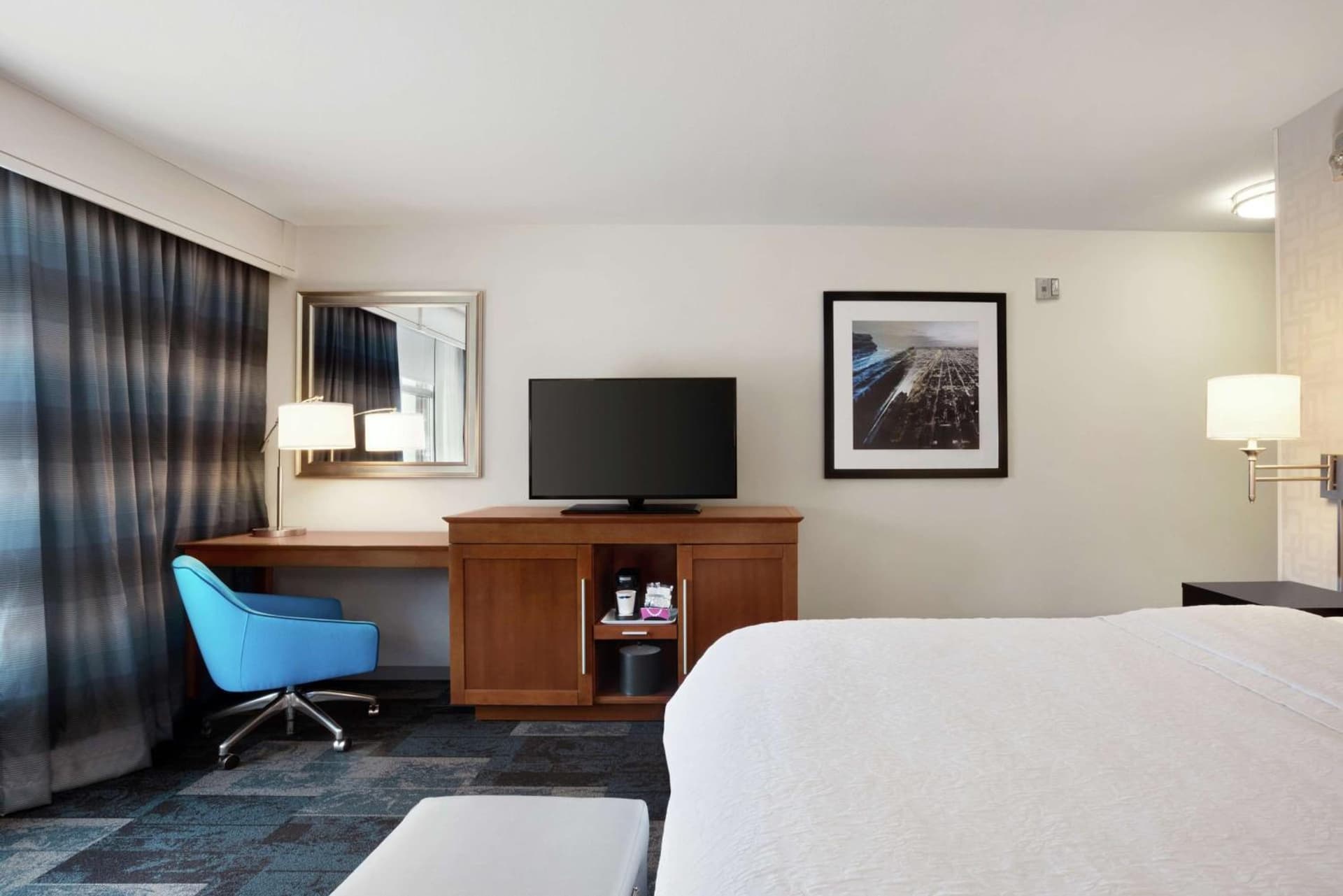 Hampton Inn & Suites Rosemont Chicago O'Hare gallery photo in Rosemont, IL — image 18