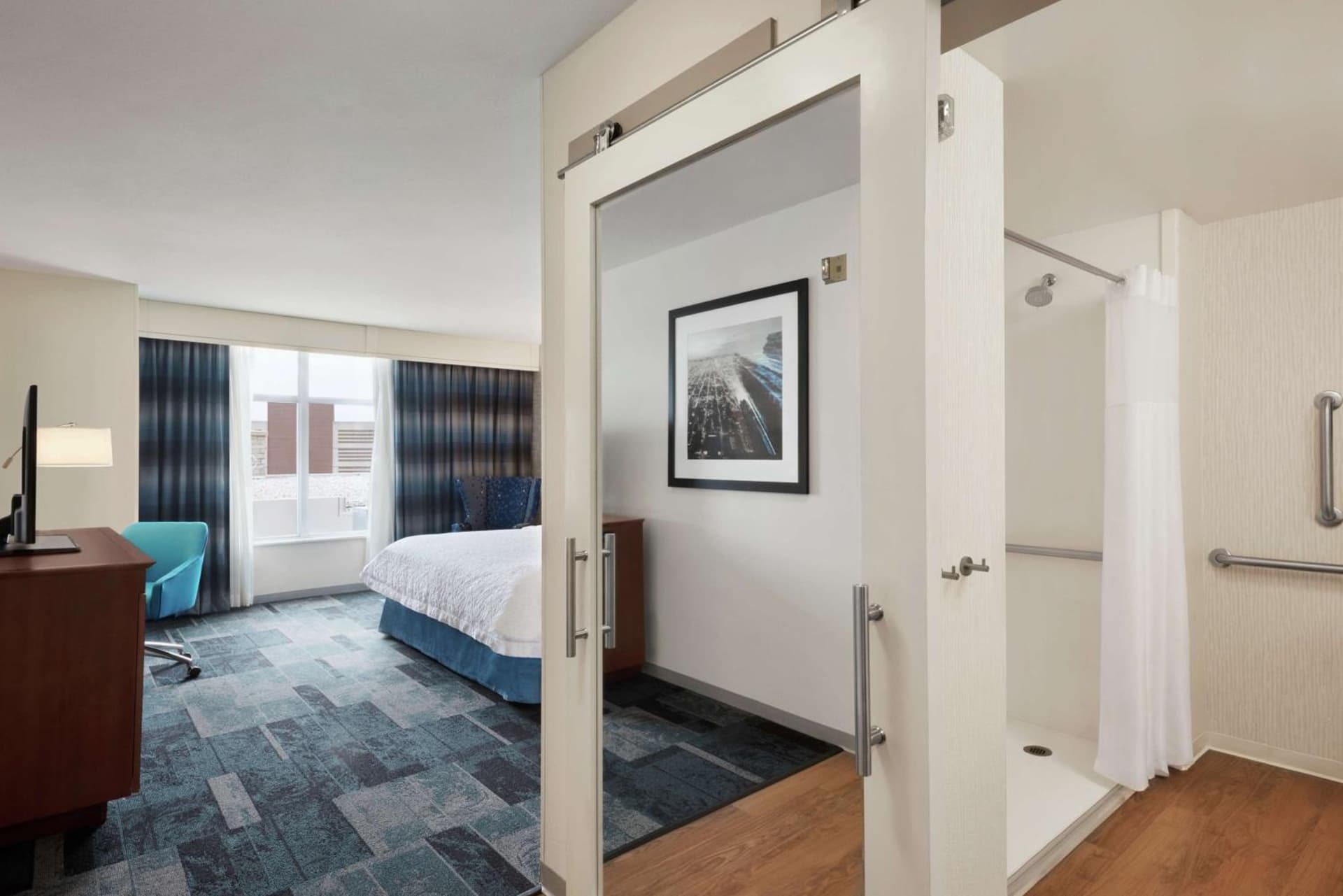 Hampton Inn & Suites Rosemont Chicago O'Hare gallery photo in Rosemont, IL — image 5