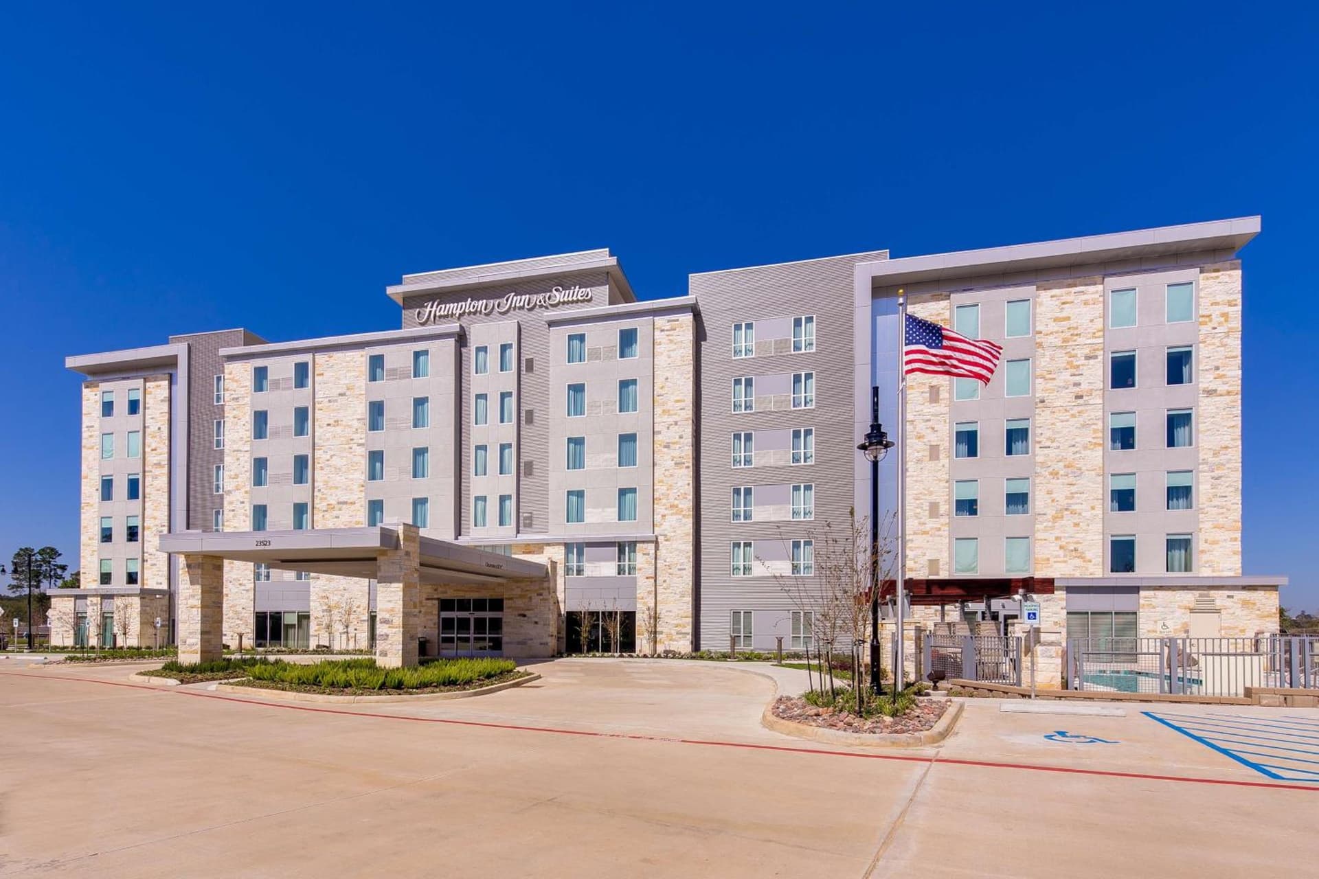 Hampton Inn & Suites North Houston Spring interior in Spring, TX — gallery photo 2