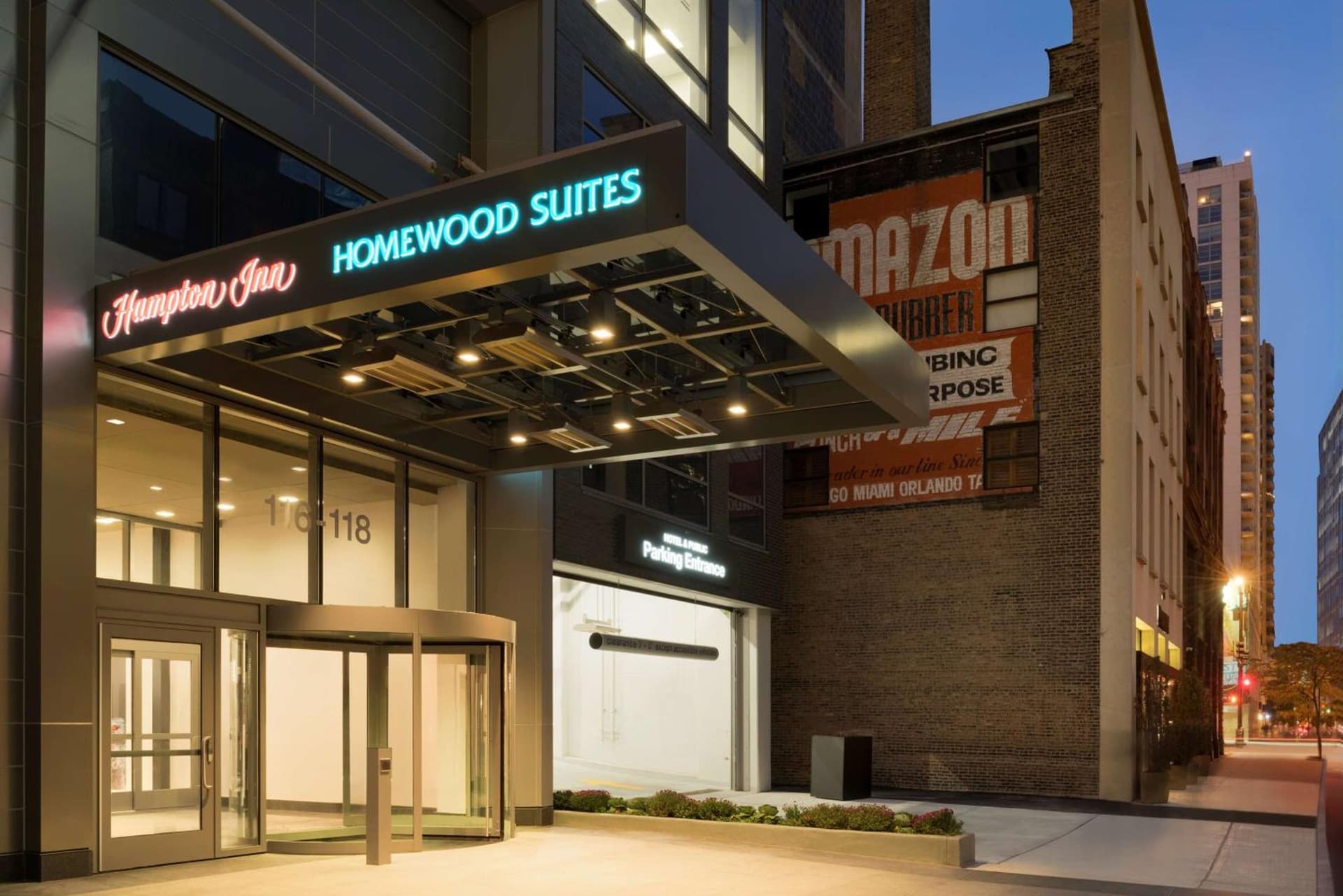 Hampton Inn Chicago West Loop Fulton Market Area property views in Chicago, IL — gallery photo 3
