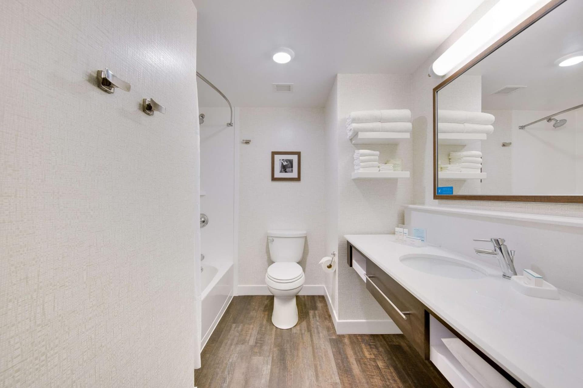 Hampton Inn & Suites Fort Worth Downtown gallery photo in Fort Worth, TX — image 39