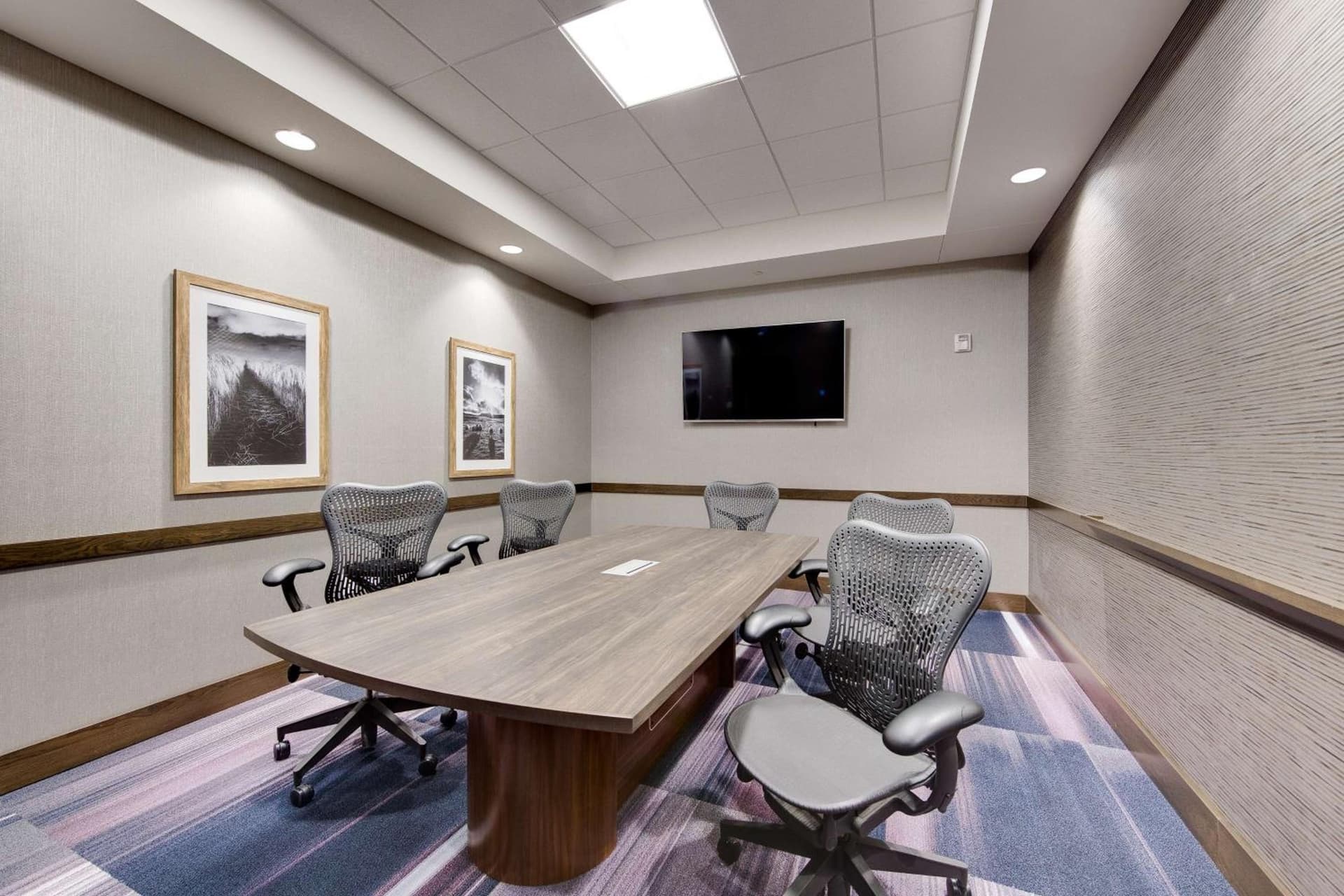 Hampton Inn & Suites Fort Worth Downtown gallery photo in Fort Worth, TX — image 11