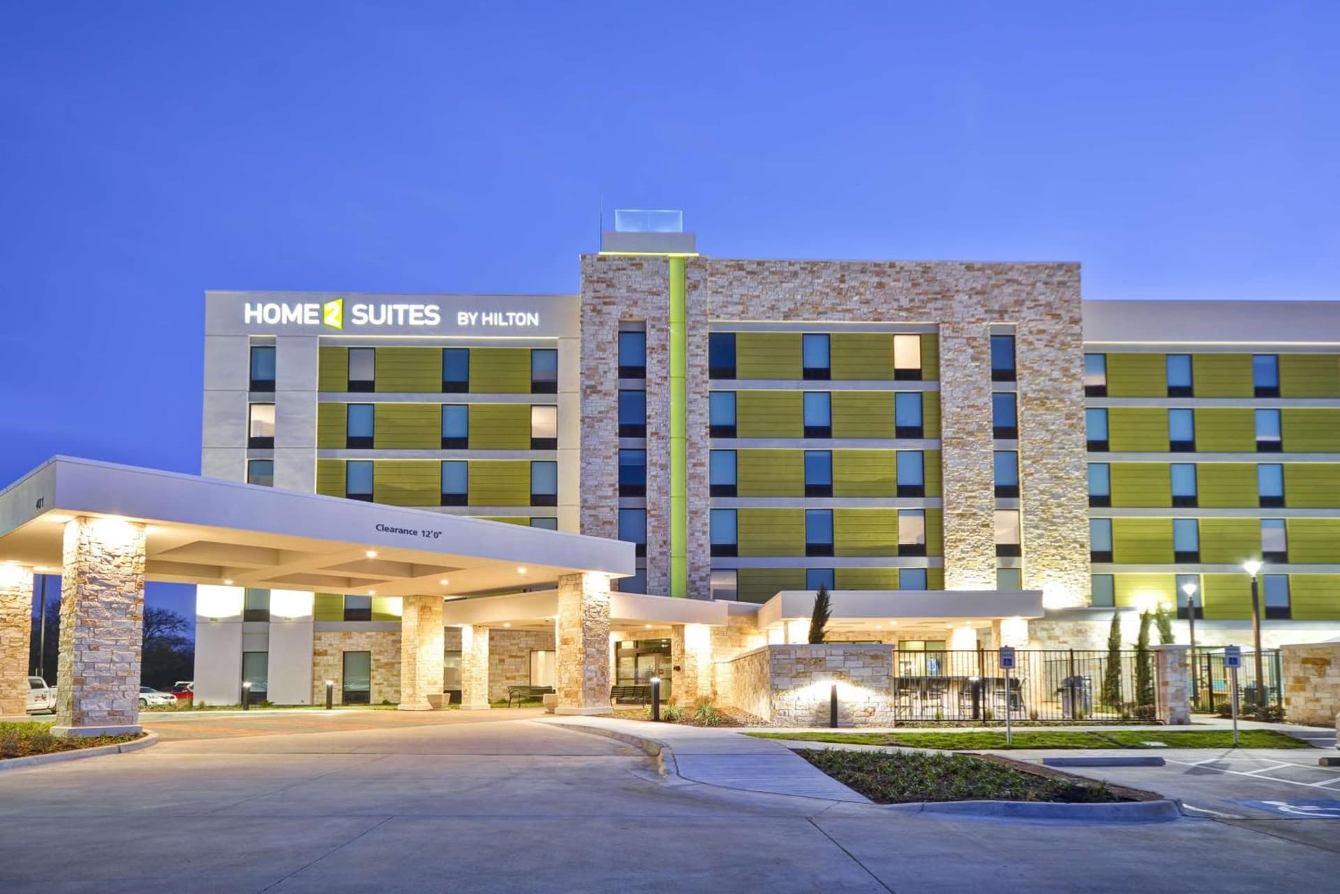 Home2 Suites By Hilton Plano Richardson gallery photo in Plano, TX — image 11