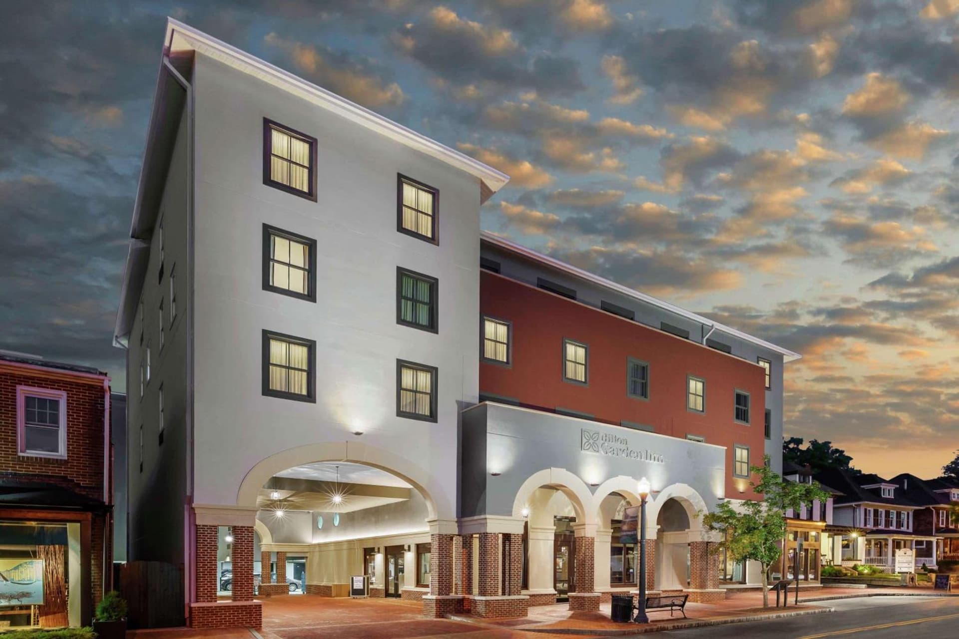 Hilton Garden Inn Annapolis Downtown interior in Annapolis, MD — gallery photo 2