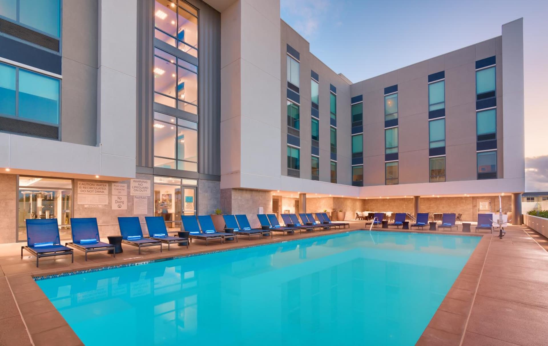 Hampton Inn & Suites Anaheim Resort Convention Center gallery photo in Anaheim, CA — image 34